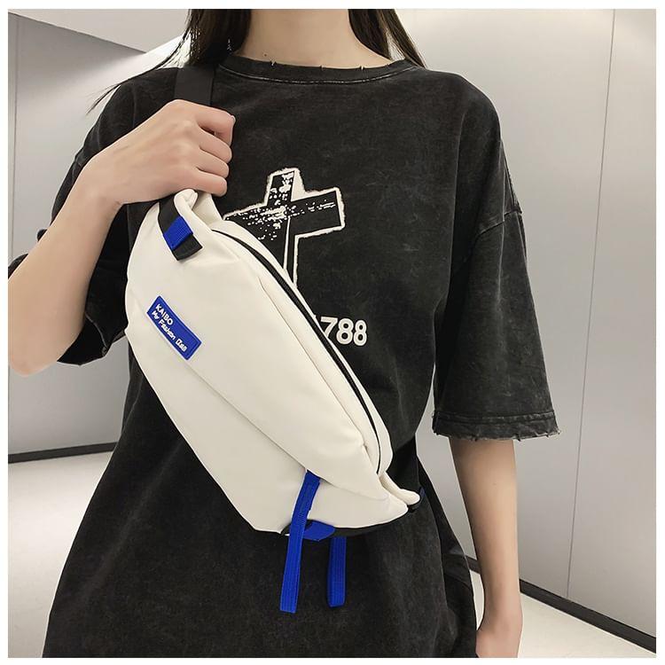 Nylon Plain Waist Bag Product Image