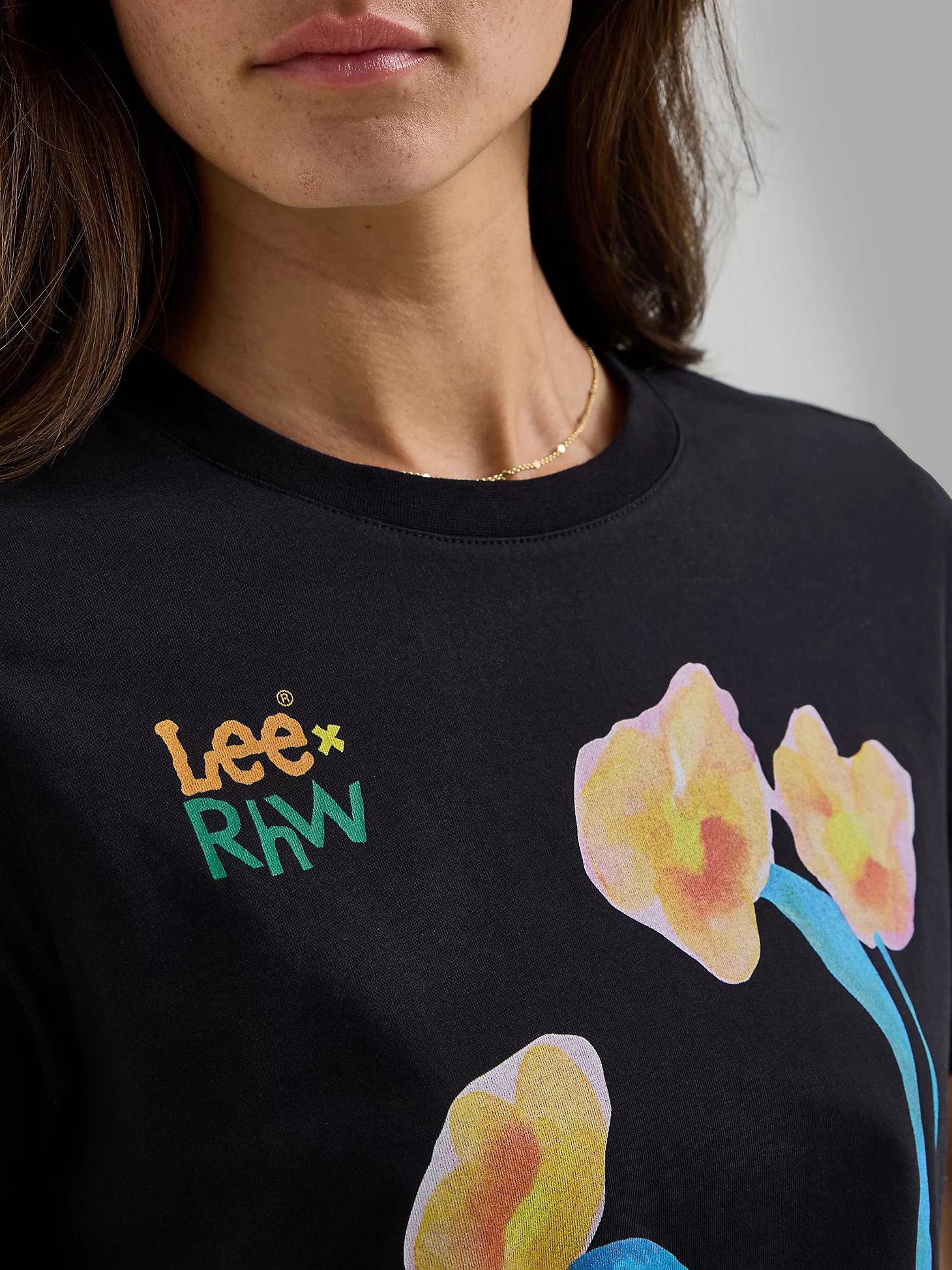Women's Lee® x Ruohan Wang Crop Flower Tee | Women's Tops & Tees | Lee® Product Image