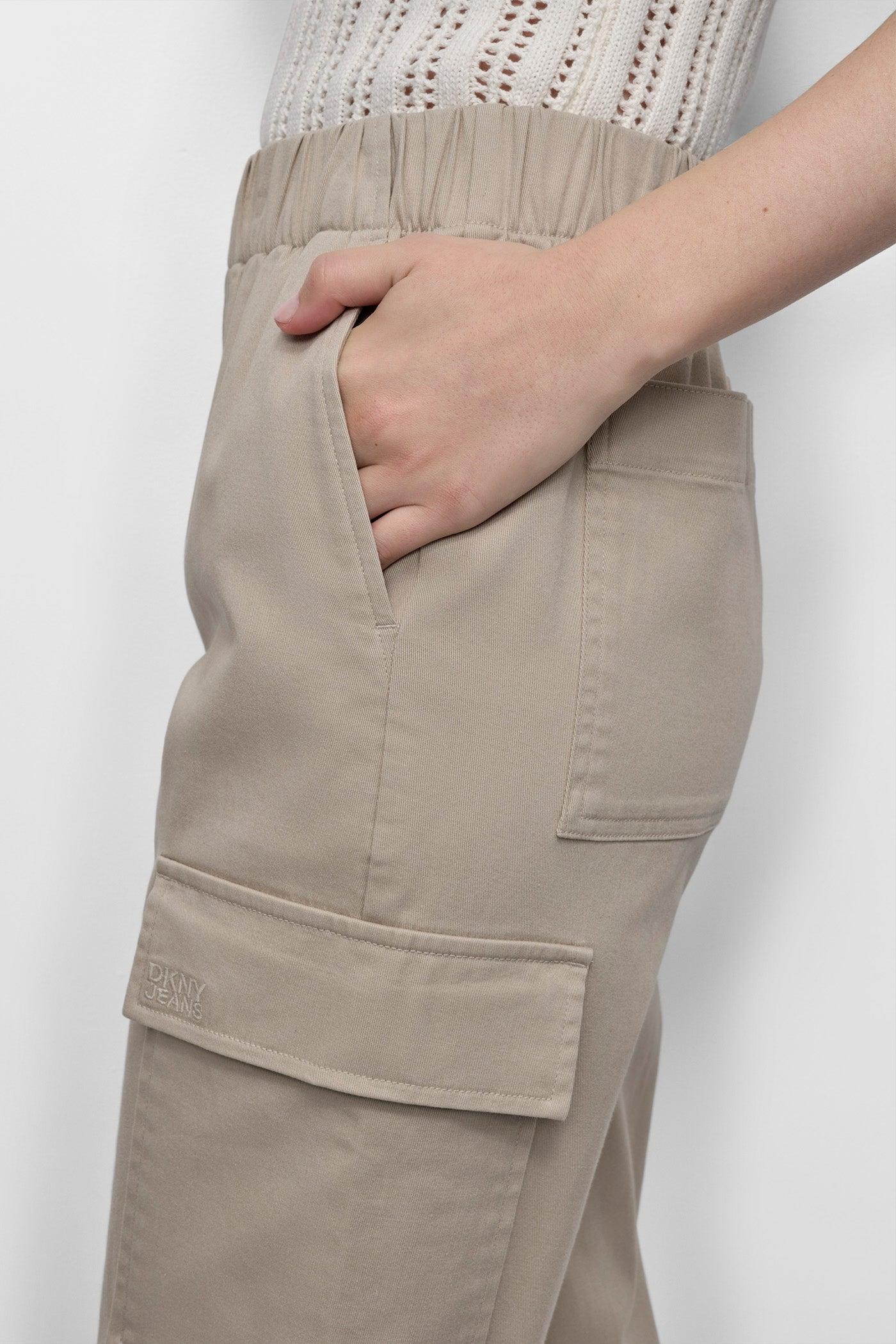 HIGH-RISE PULL-ON CARGO JOGGER Product Image