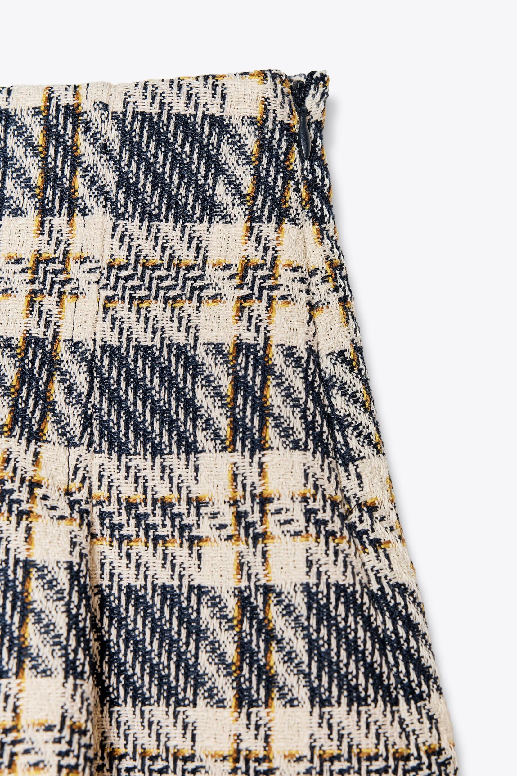 PLAID TEXTURED PLEATED SKORT Product Image