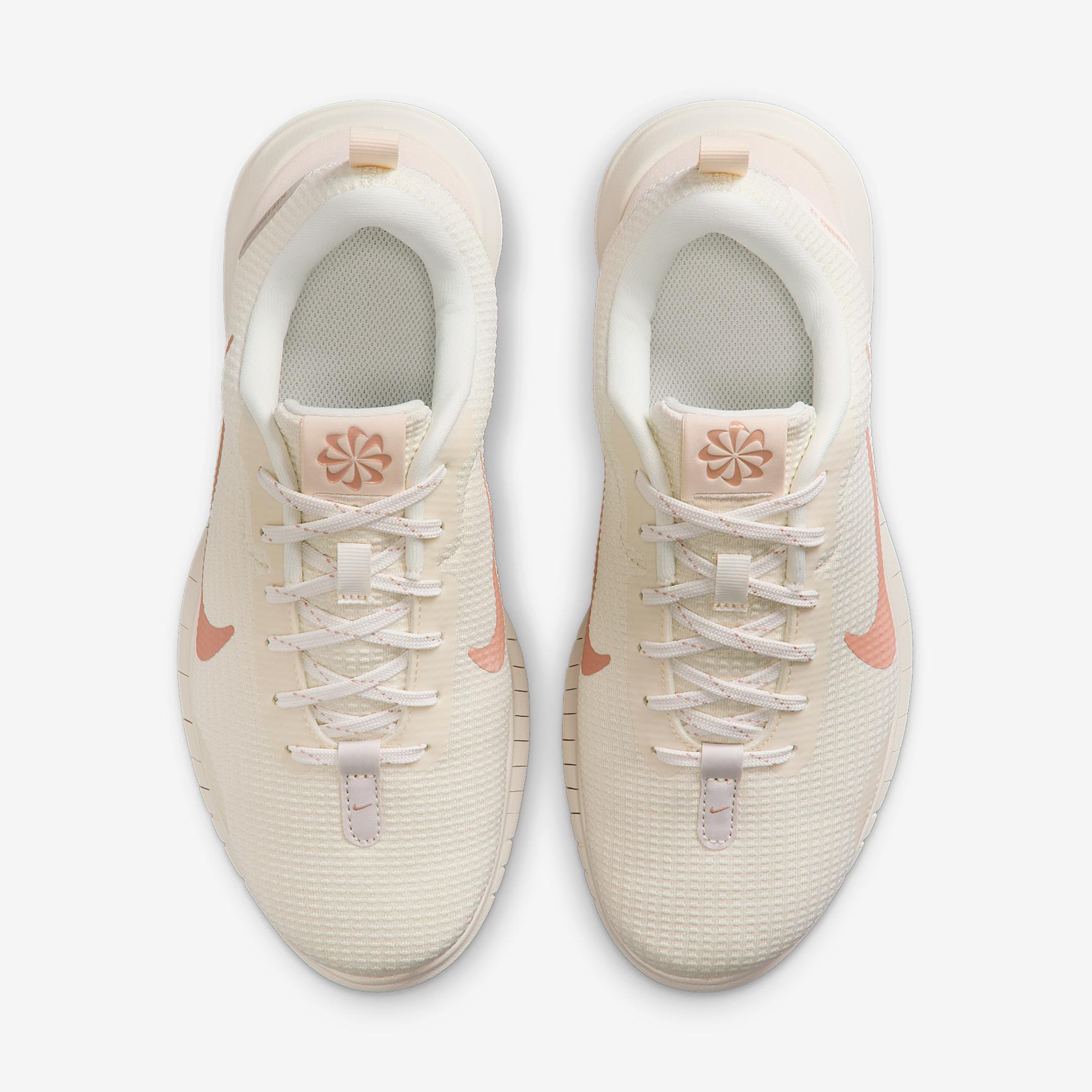 Nike Women's Flex Experience Run 12 Road Running Shoes (Extra Wide) Product Image