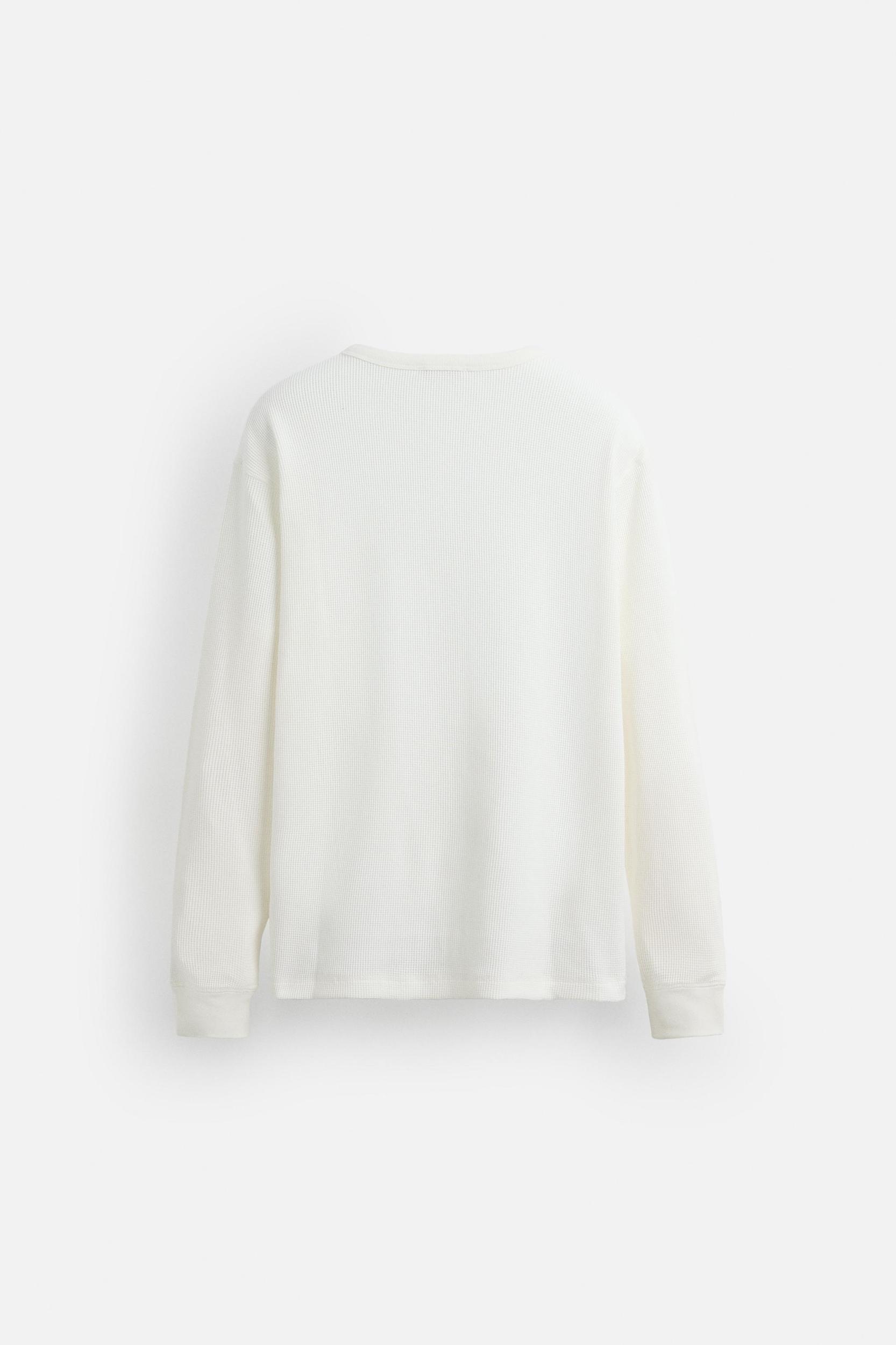 BUTTON-NECK CHECKERED T-SHIRT Product Image