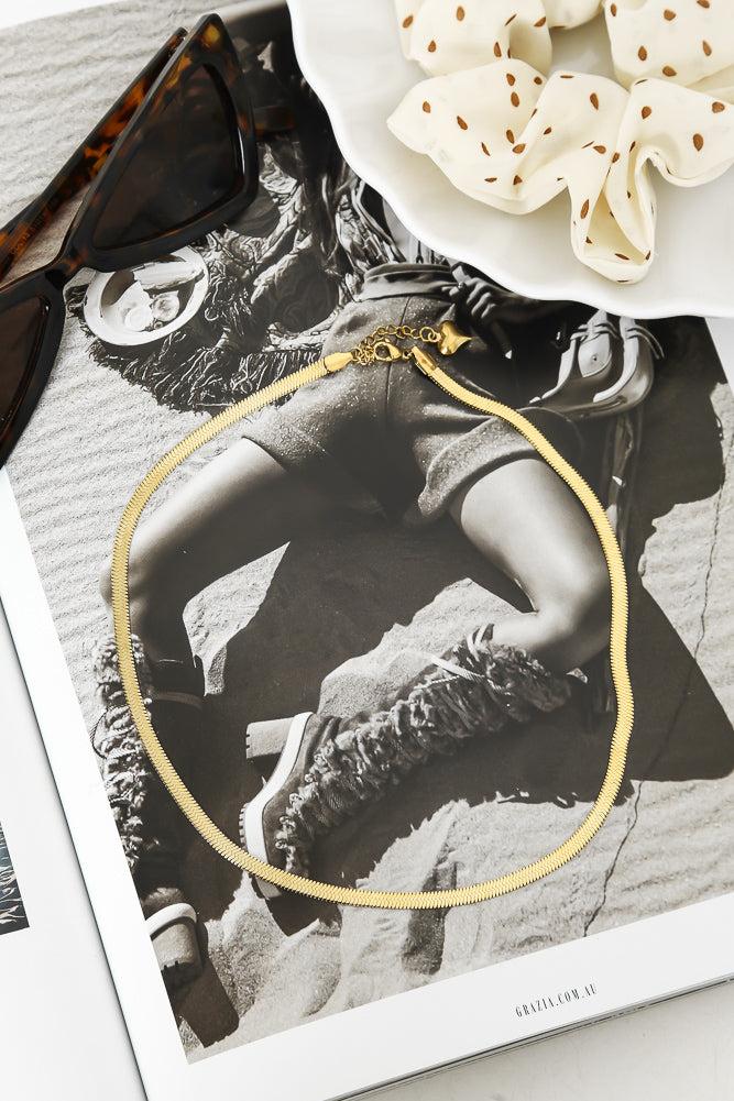 Delicate Being Necklace Gold Product Image