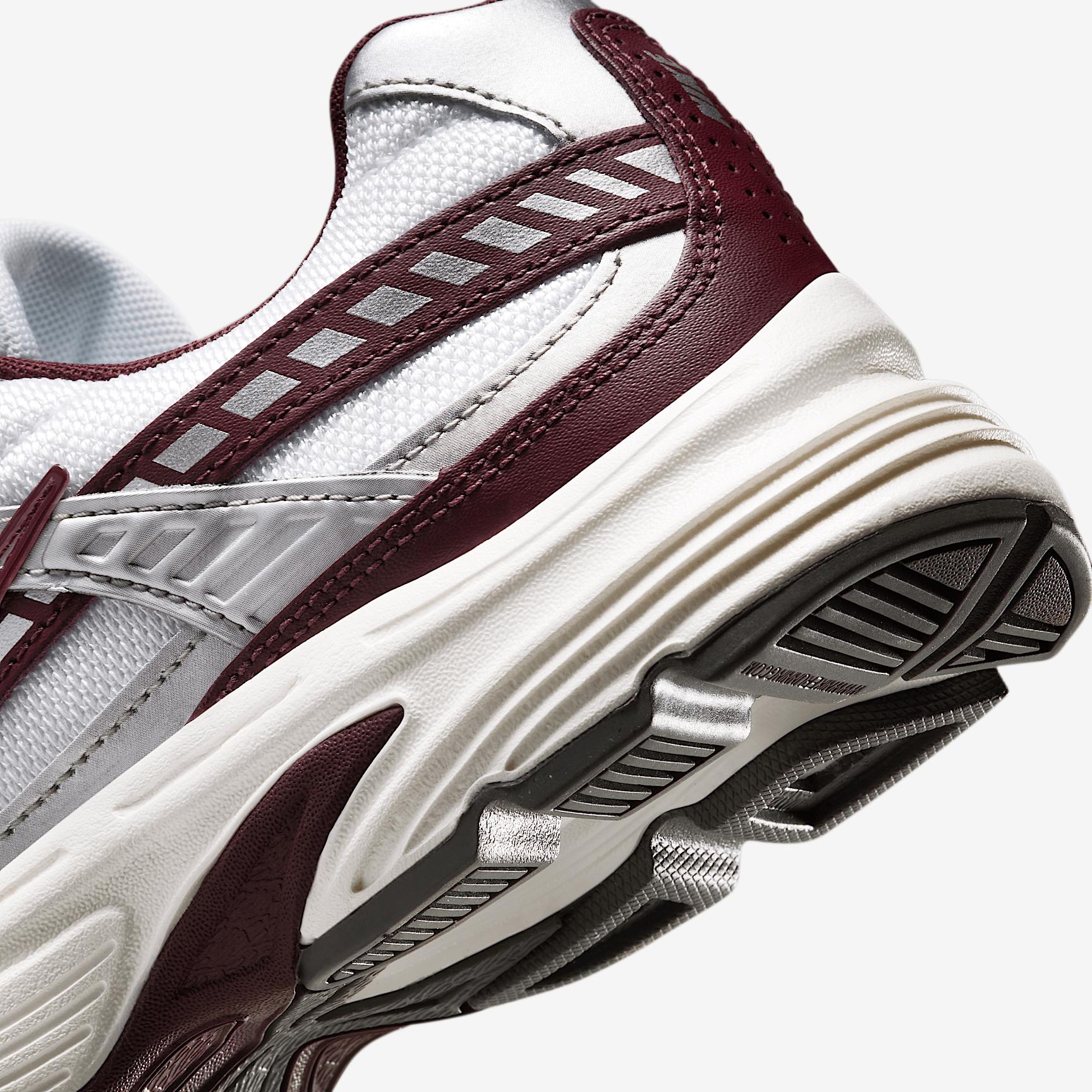 Nike Women's Initiator Shoes Product Image