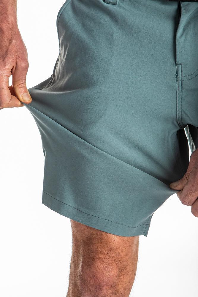 686 Men's Everywhere Hybrid Short Male Product Image