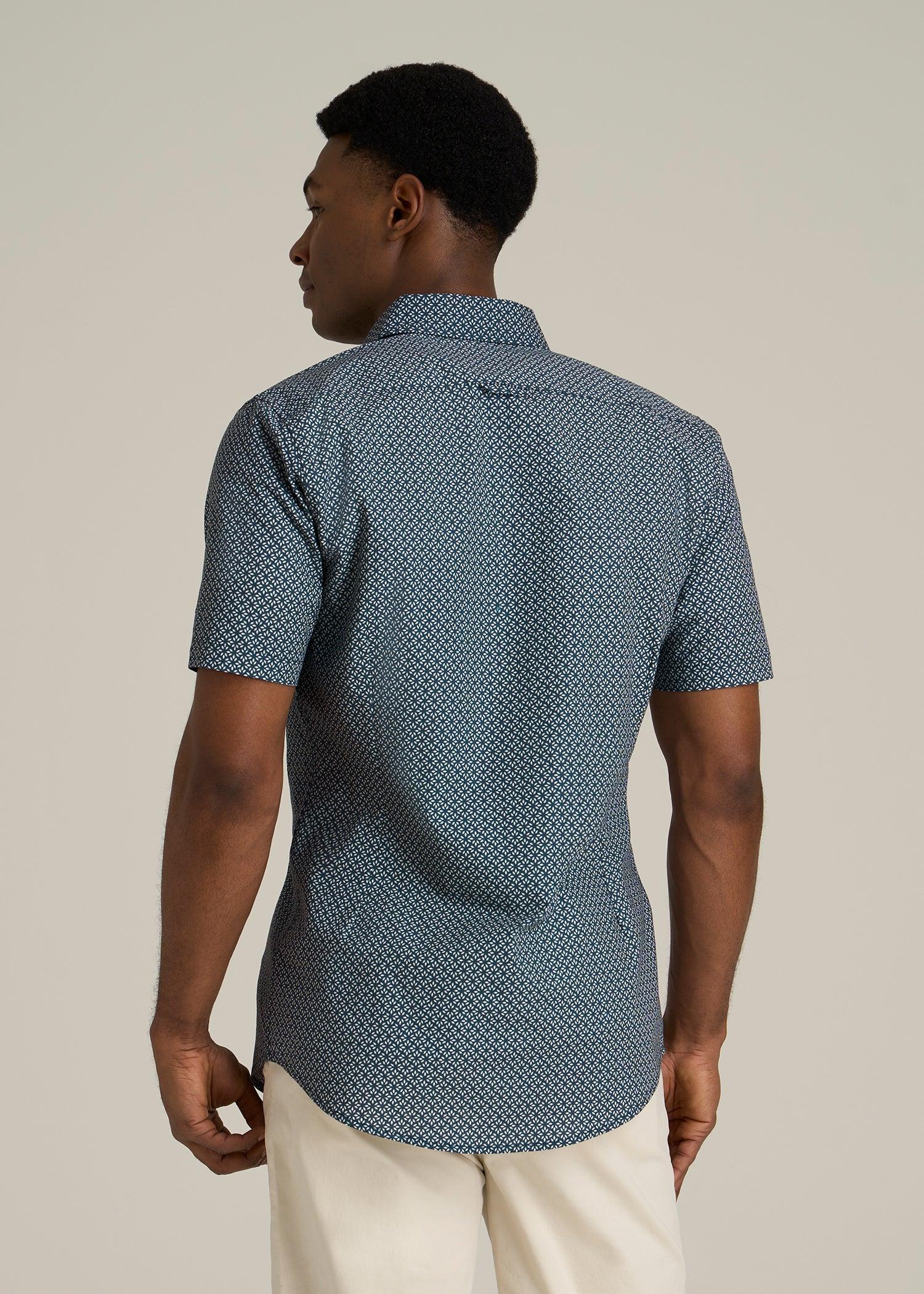 Short Sleeve Shirt for Tall Men in Grey and Blue Geometric Male Product Image
