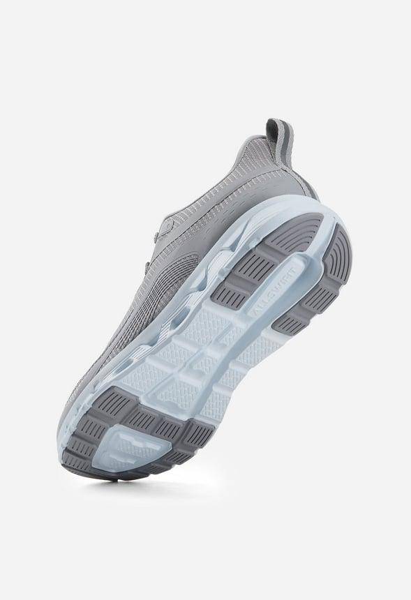 Men's Cushioned Mesh Athleisure Sneaker Product Image