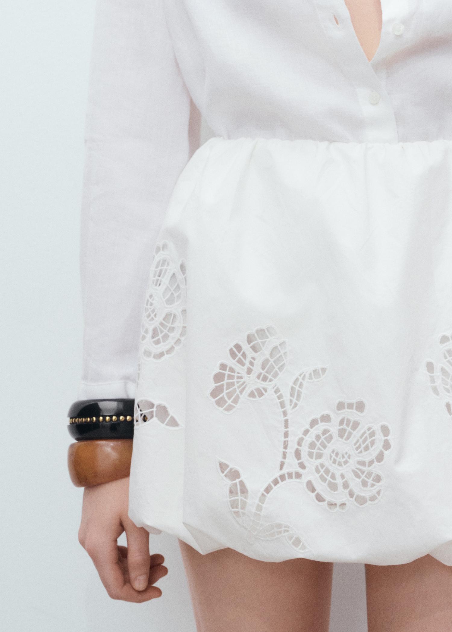 Embroidered balloon skirt - Women | MANGO USA Product Image