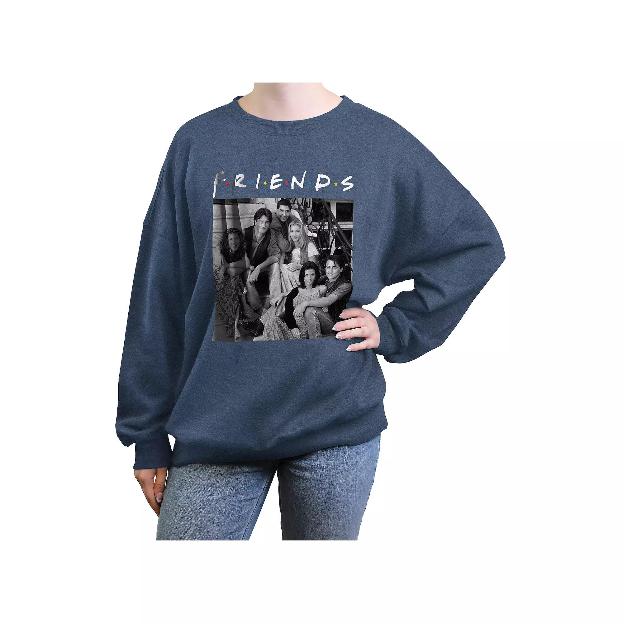 Juniors' Friends Stairs Group Photo Graphic Fleece Pullover, Women's,  Product Image