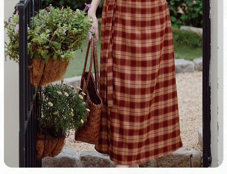 Short Sleeve Mandarin Collar Plaid Midi Bodycon Dress Product Image