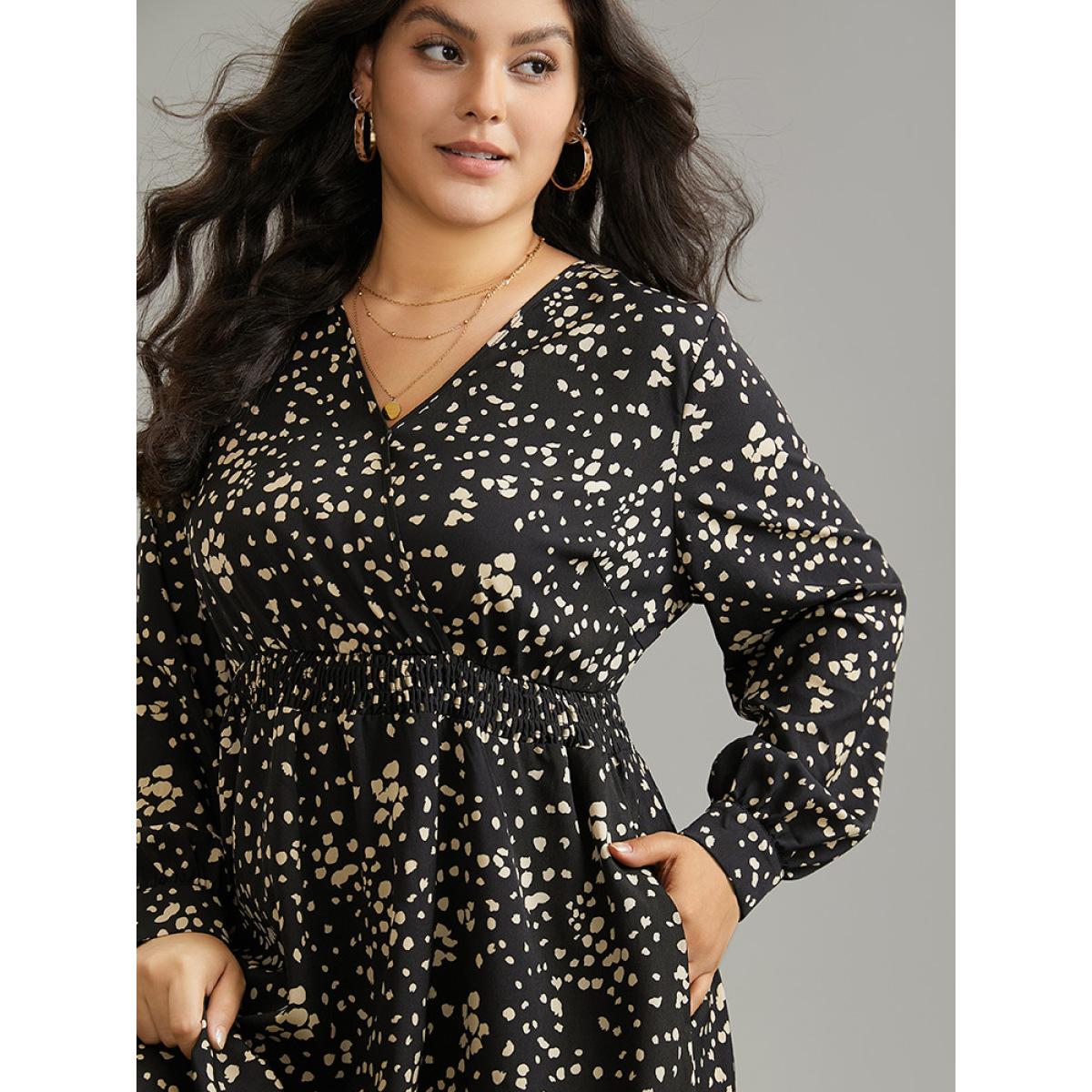 Plus Size Graphic Two Tone Shirred Surplice Neck Dress Black Women Elegant Printed V-neck Long Sleeve Curvy Midi Dress BloomChic 30/6X Product Image