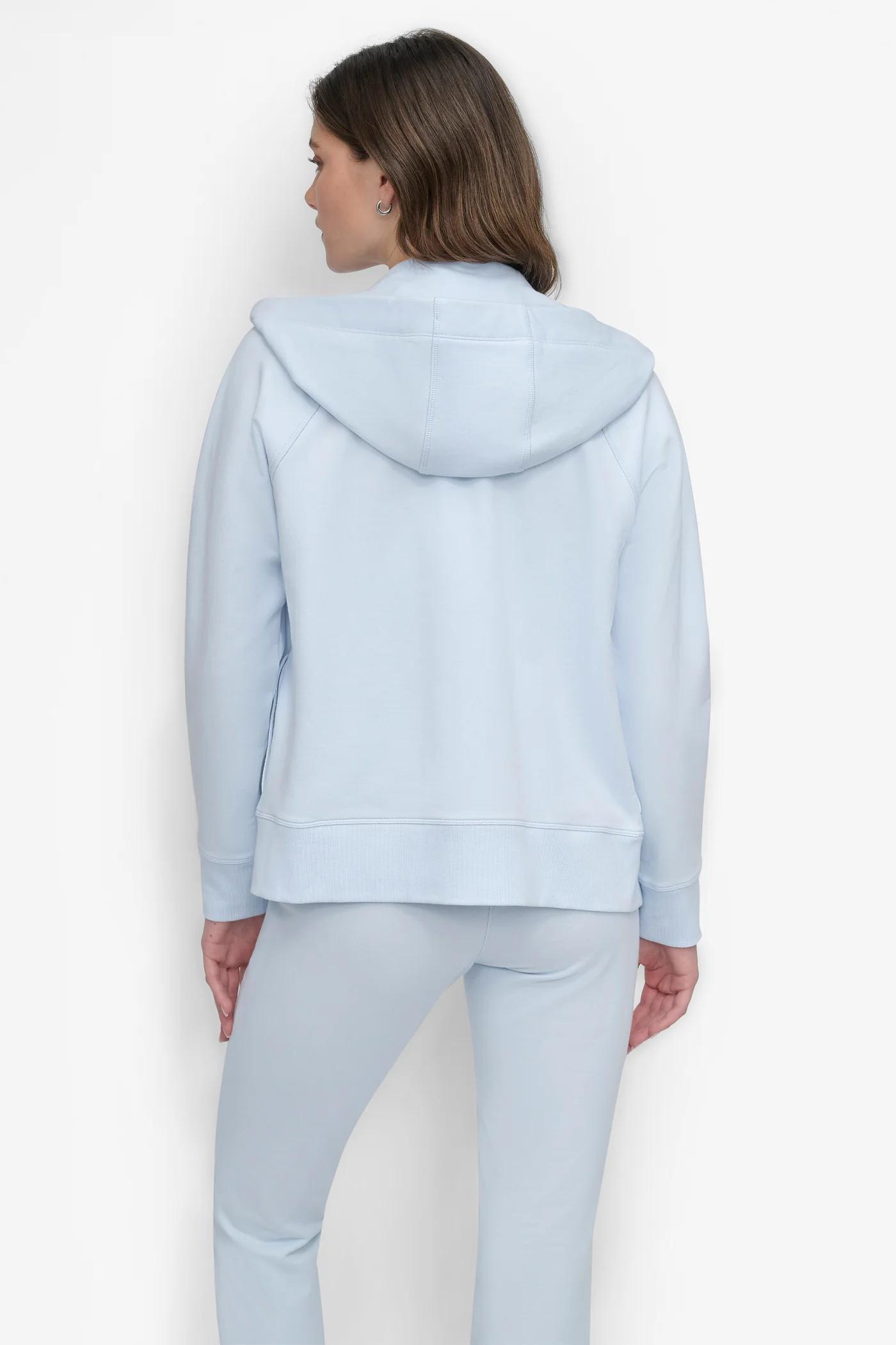 LOGO DRAWSTRING PERFORMANCE HOODIE Product Image