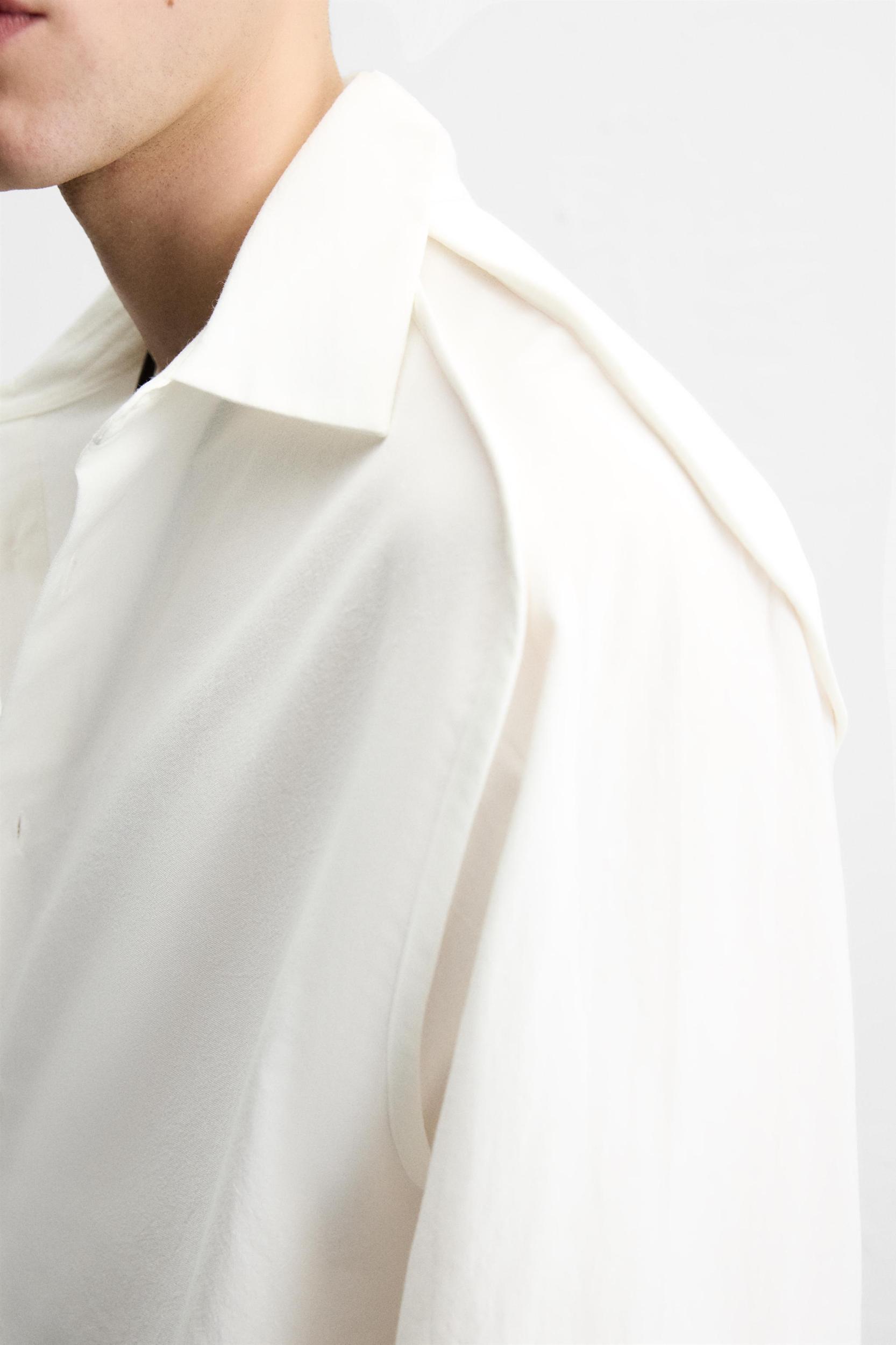 TEXTURED WEAVE SHIRT WITH PIPING Product Image