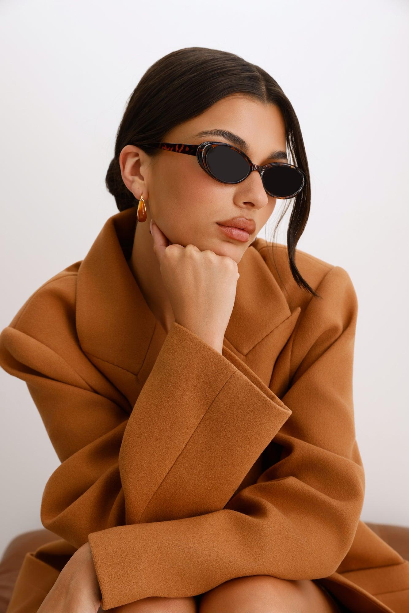 Pure Love Earrings Gold Product Image