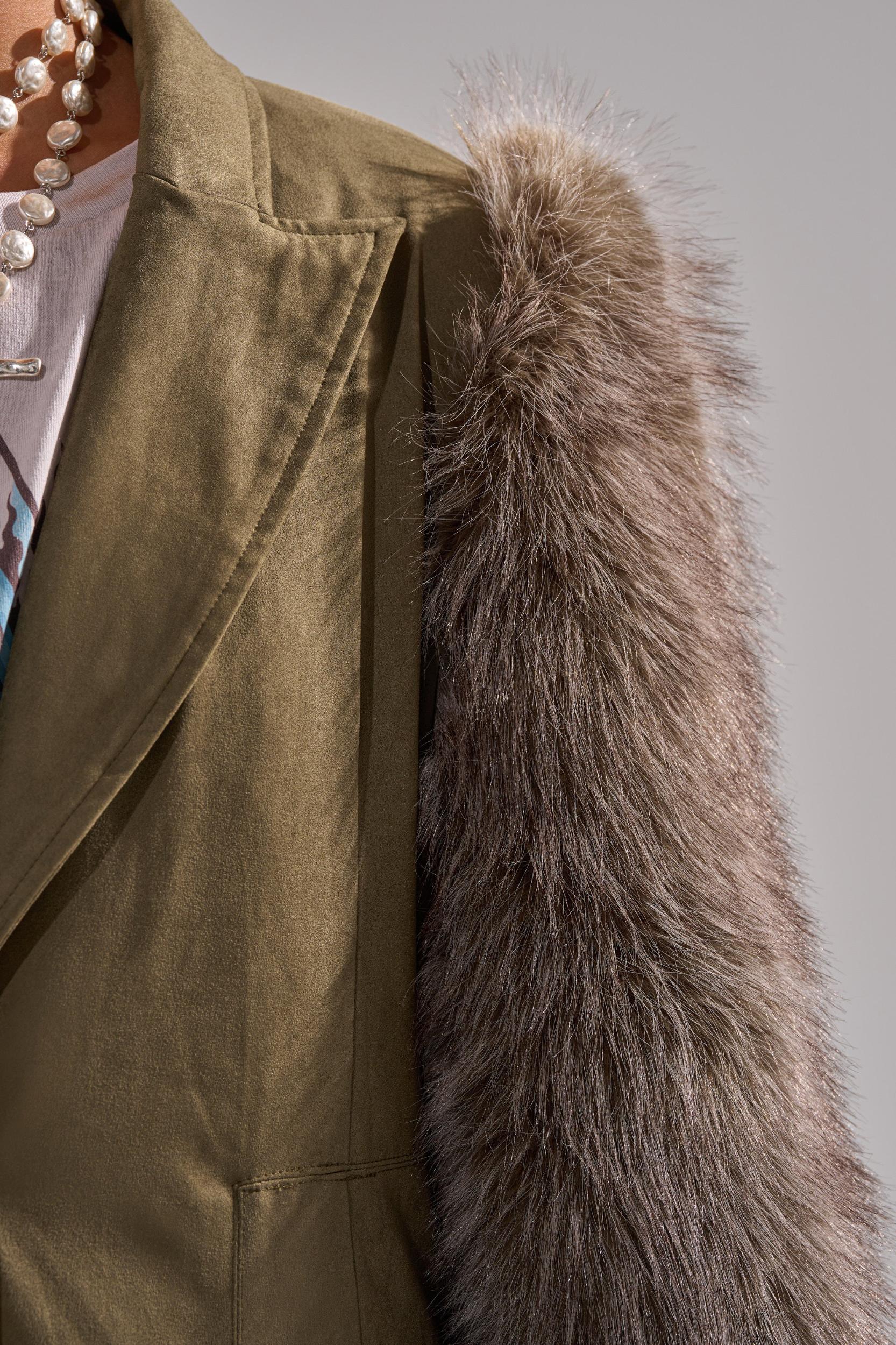 LOLITA FUR SLEEVE TRENCH Product Image