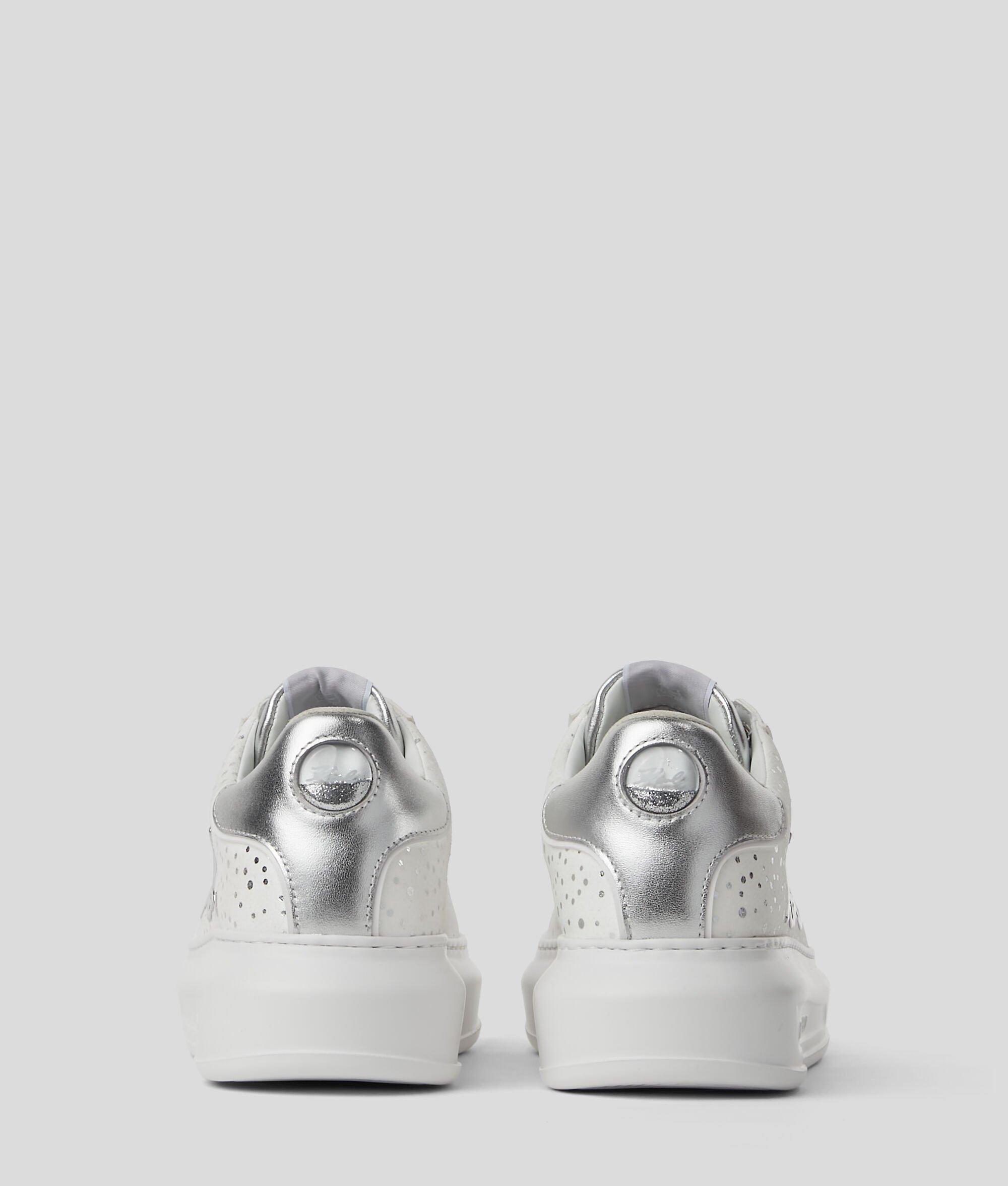 SIGNATURE EXCLUSIVE GLITTER SNEAKERs Product Image