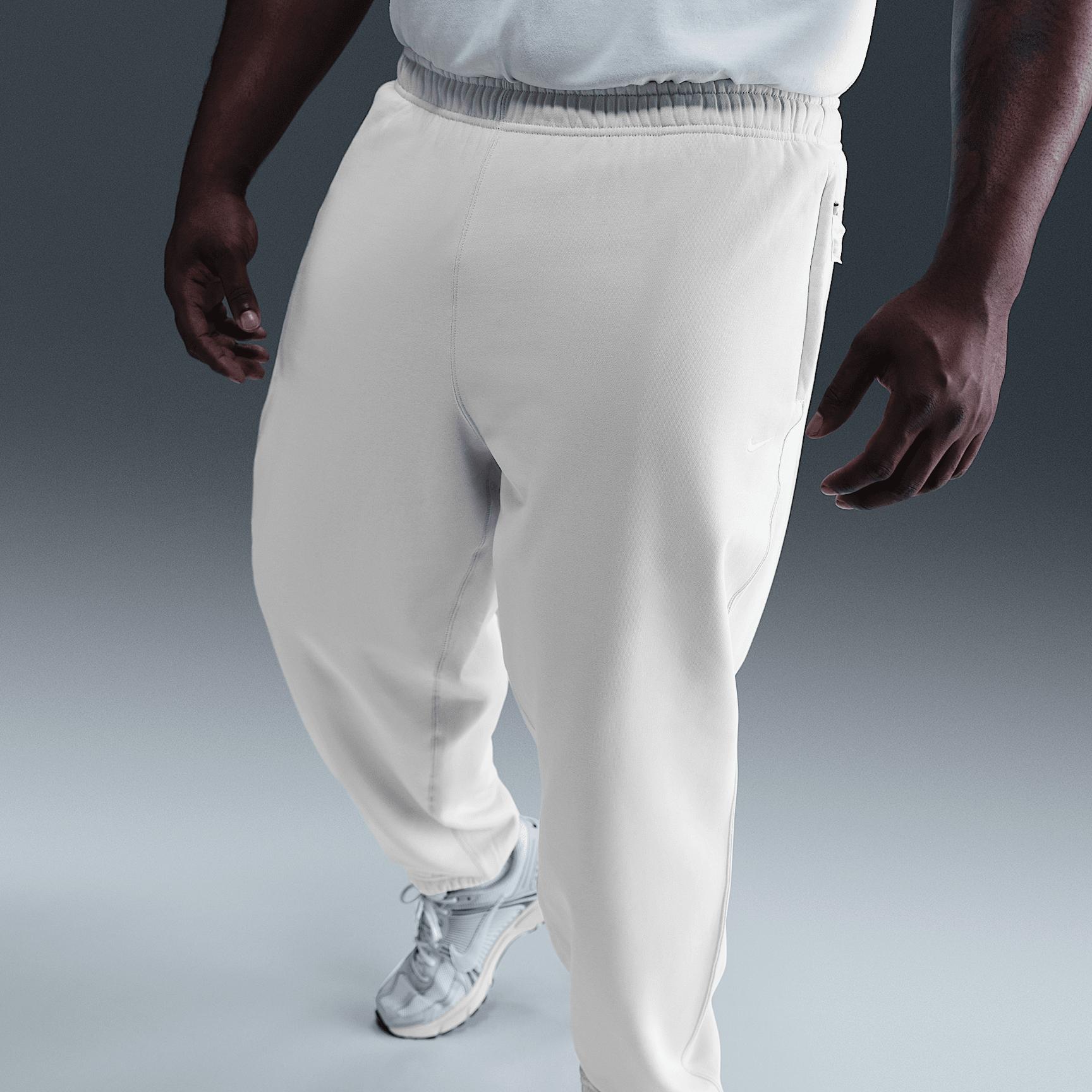 Nike Men's Solo Swoosh Fleece Pants Product Image