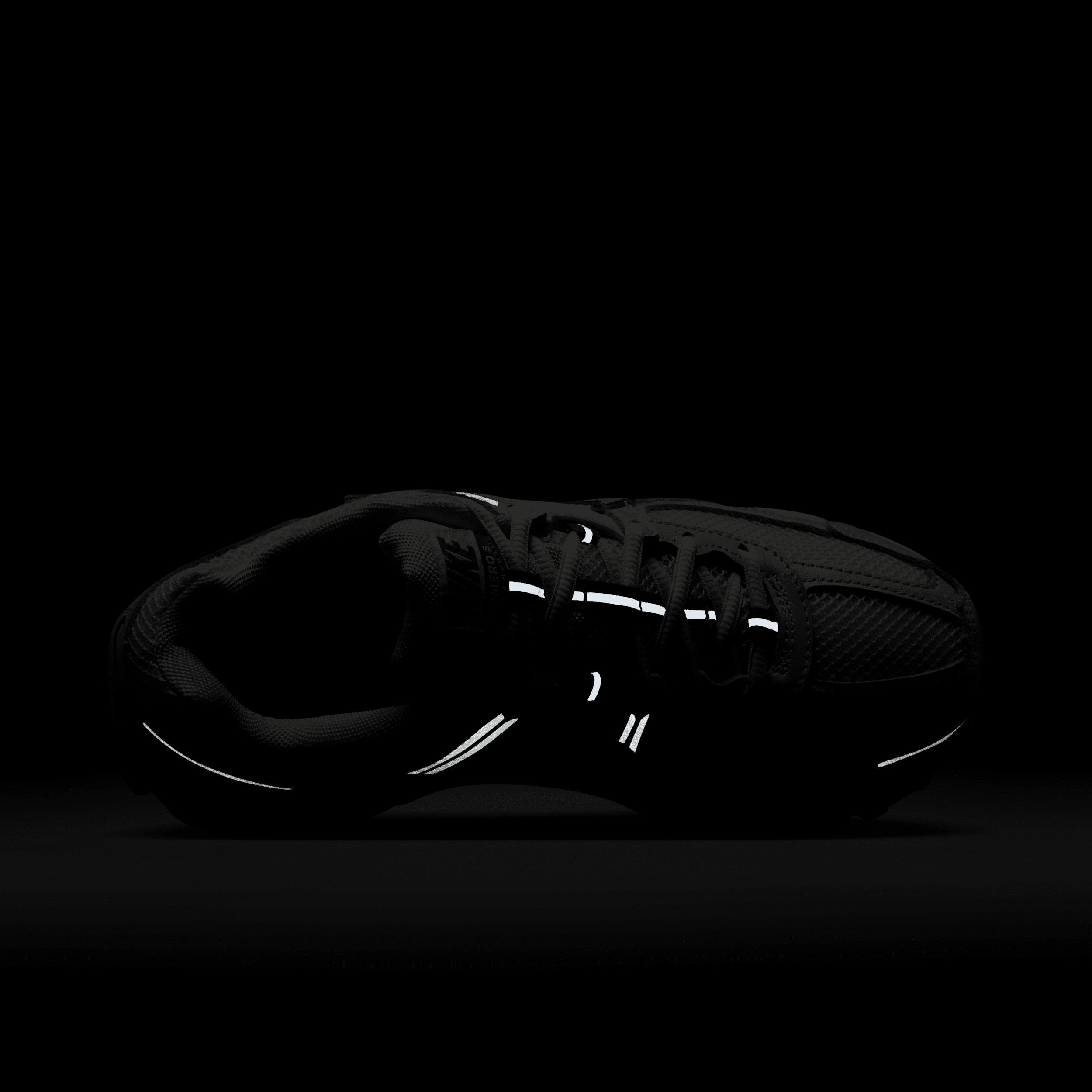 Nike Women's Zoom Vomero 5 Shoes Product Image