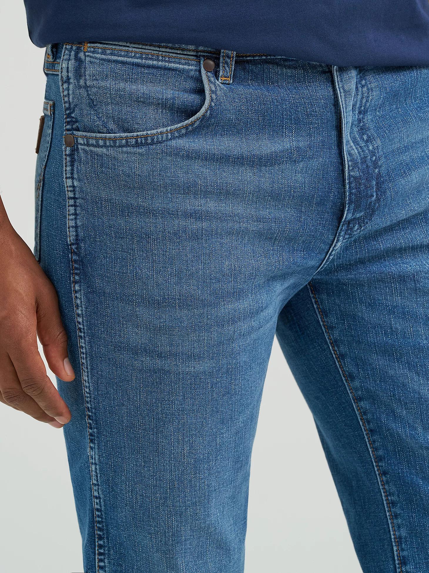 Men's Loose Bootcut Jean in Nightfall Product Image