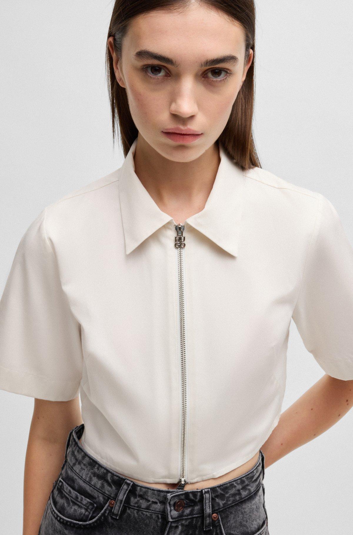 Cropped blouse in cotton twill Product Image