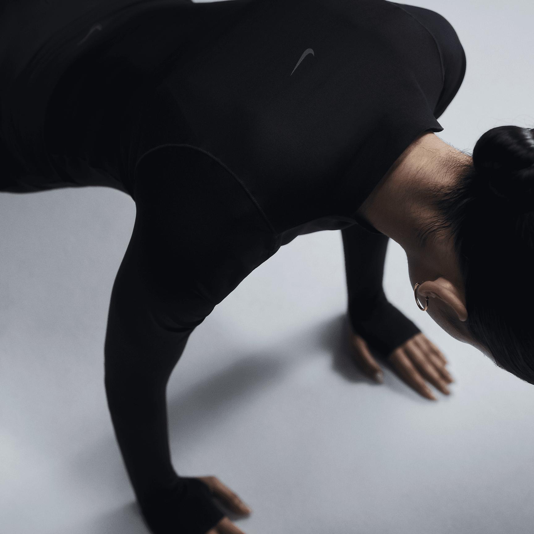 Nike Womens Zenvy Dri-FIT Long-Sleeve Top | FN3022-010 Product Image