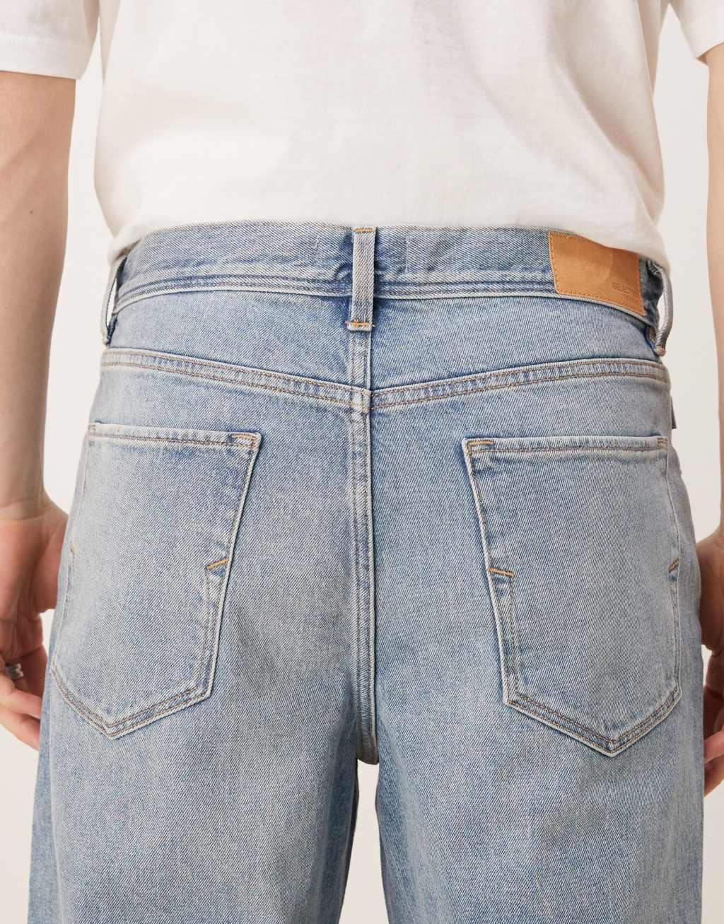 Selected Homme Kobe loose fit jeans in mid wash blue Product Image