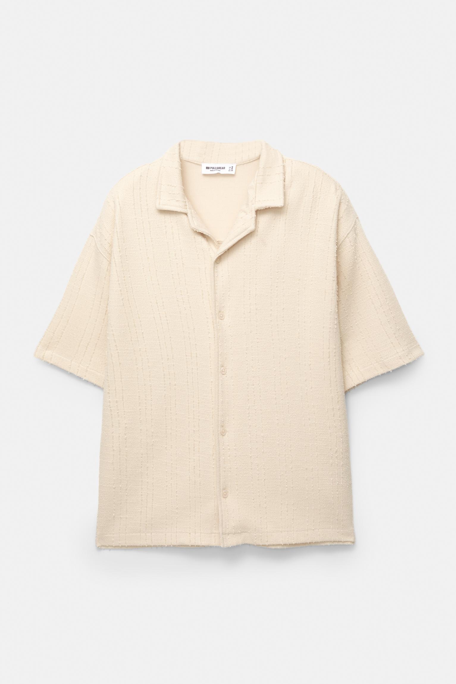 Textured short sleeve shirt Product Image