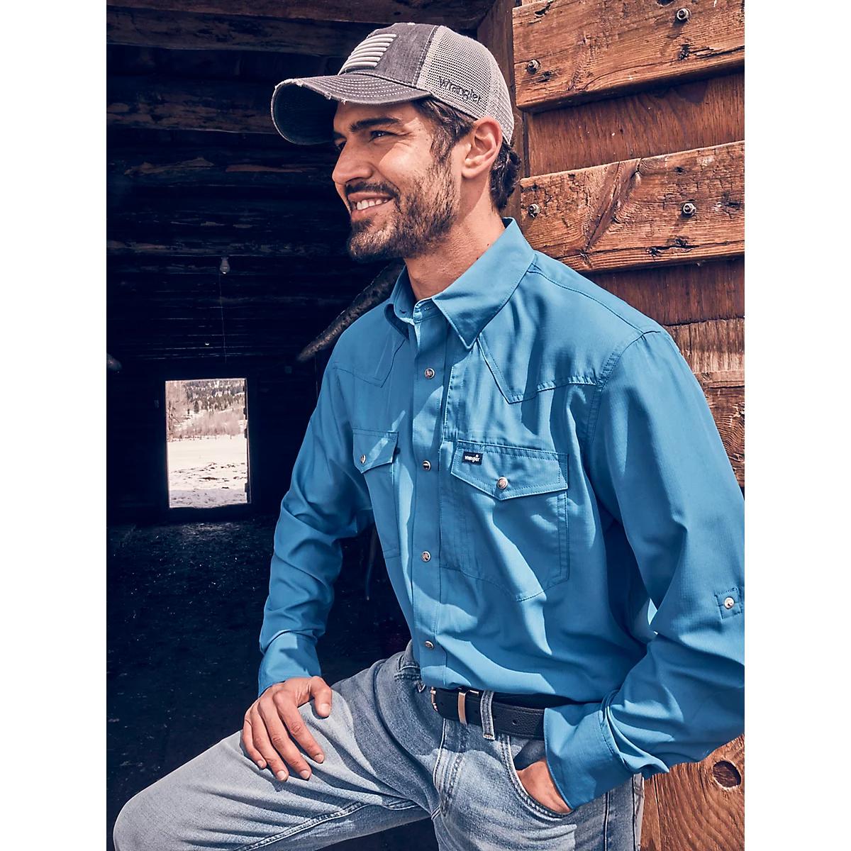 Men's Wrangler Performance Snap Long Sleeve Solid Shirt in High Tide Product Image