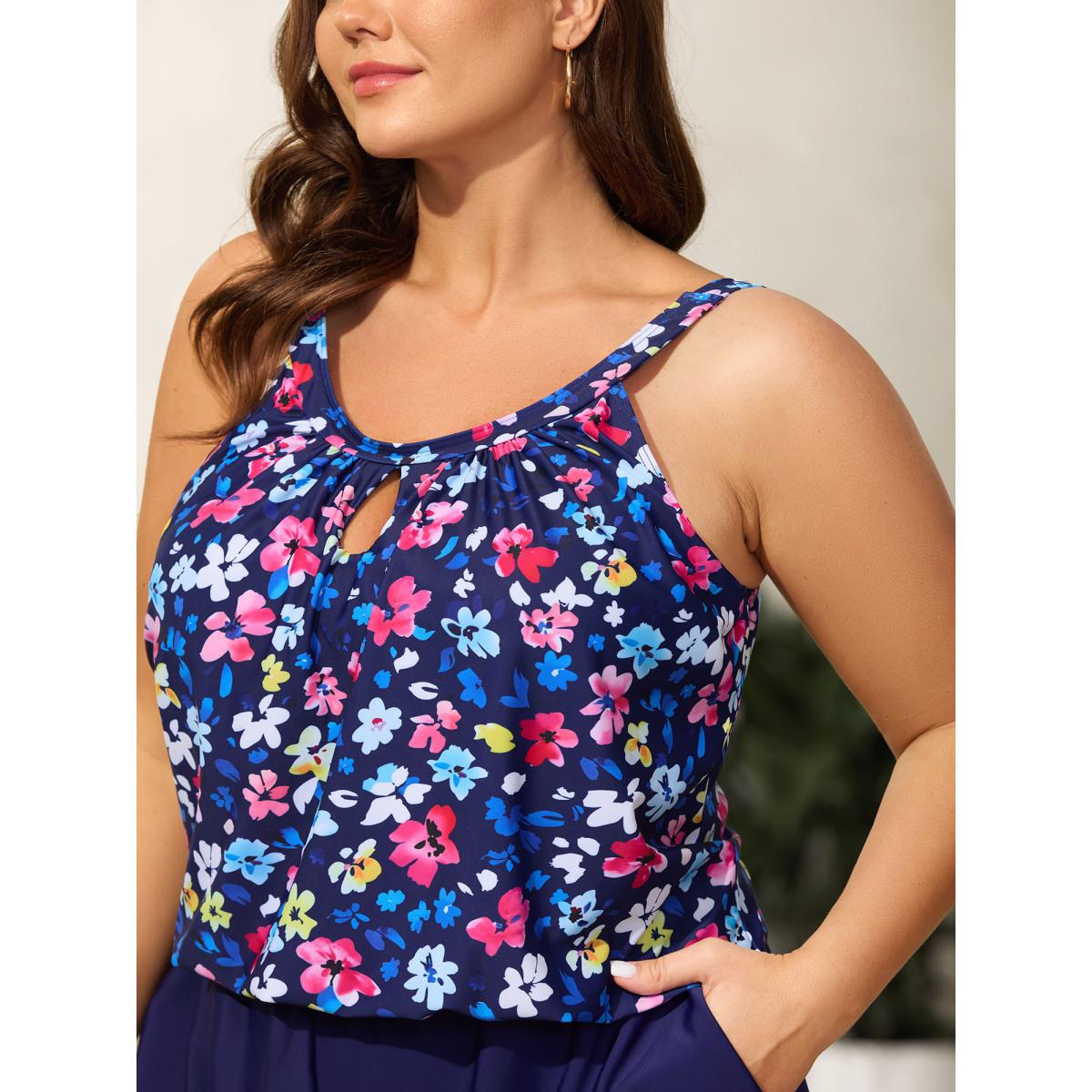 Plus Size Floral Print Keyhole Pockets Swim Romper Women's Swimwear Black Resort Curve Bathing Suits High stretch One Pieces BloomChic 10/M Product Image