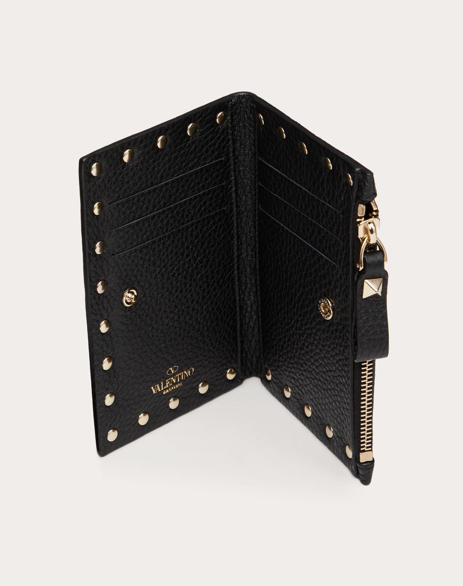 Rockstud Grainy Calfskin Cardholder With Zipper Product Image