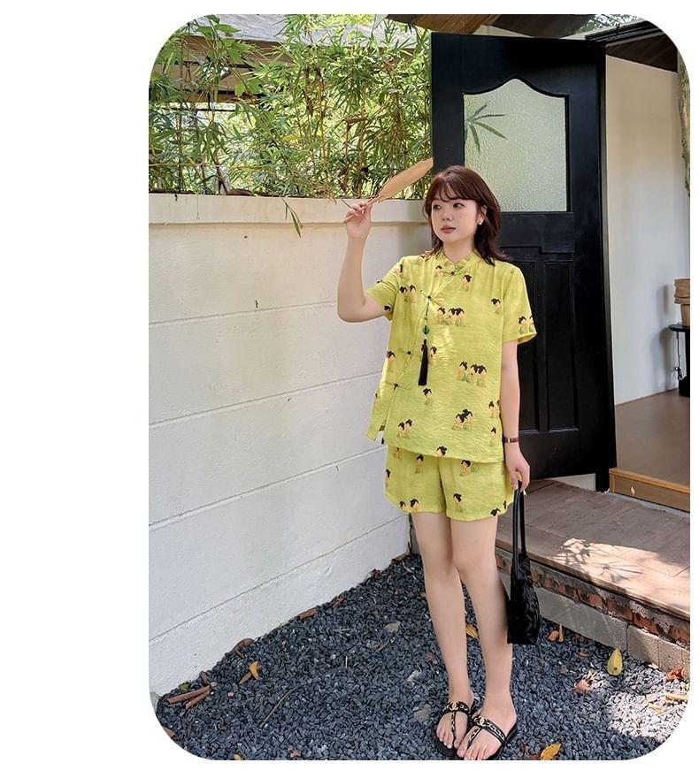 Plus Size Short-Sleeve Stand Collar Patterned Tassel Frog Buttoned Blouse / Elastic Waist Wide Leg Shorts Product Image