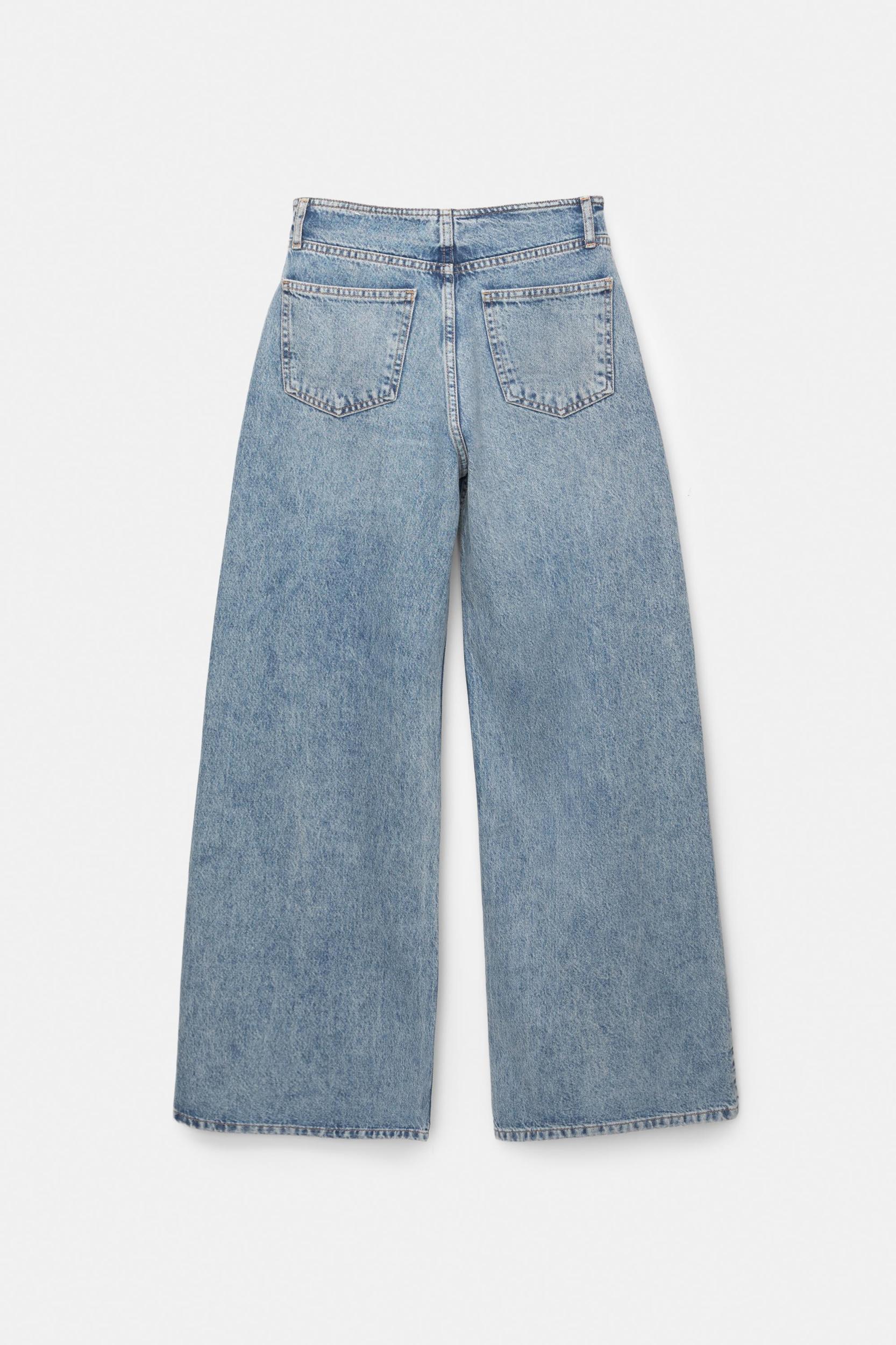 Wide-leg jeans with belt Product Image