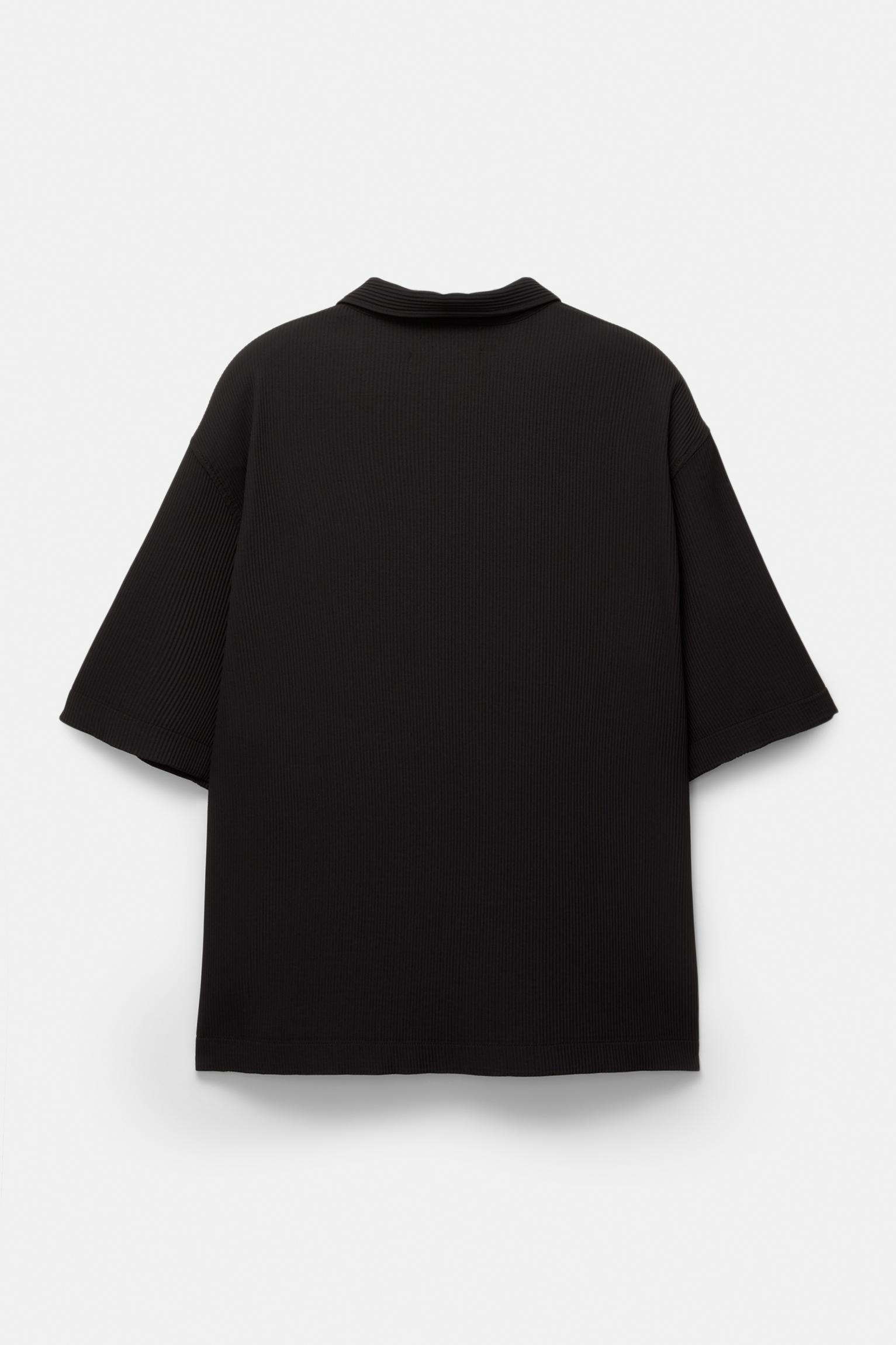 Short sleeve shirt in pleated fabric Product Image