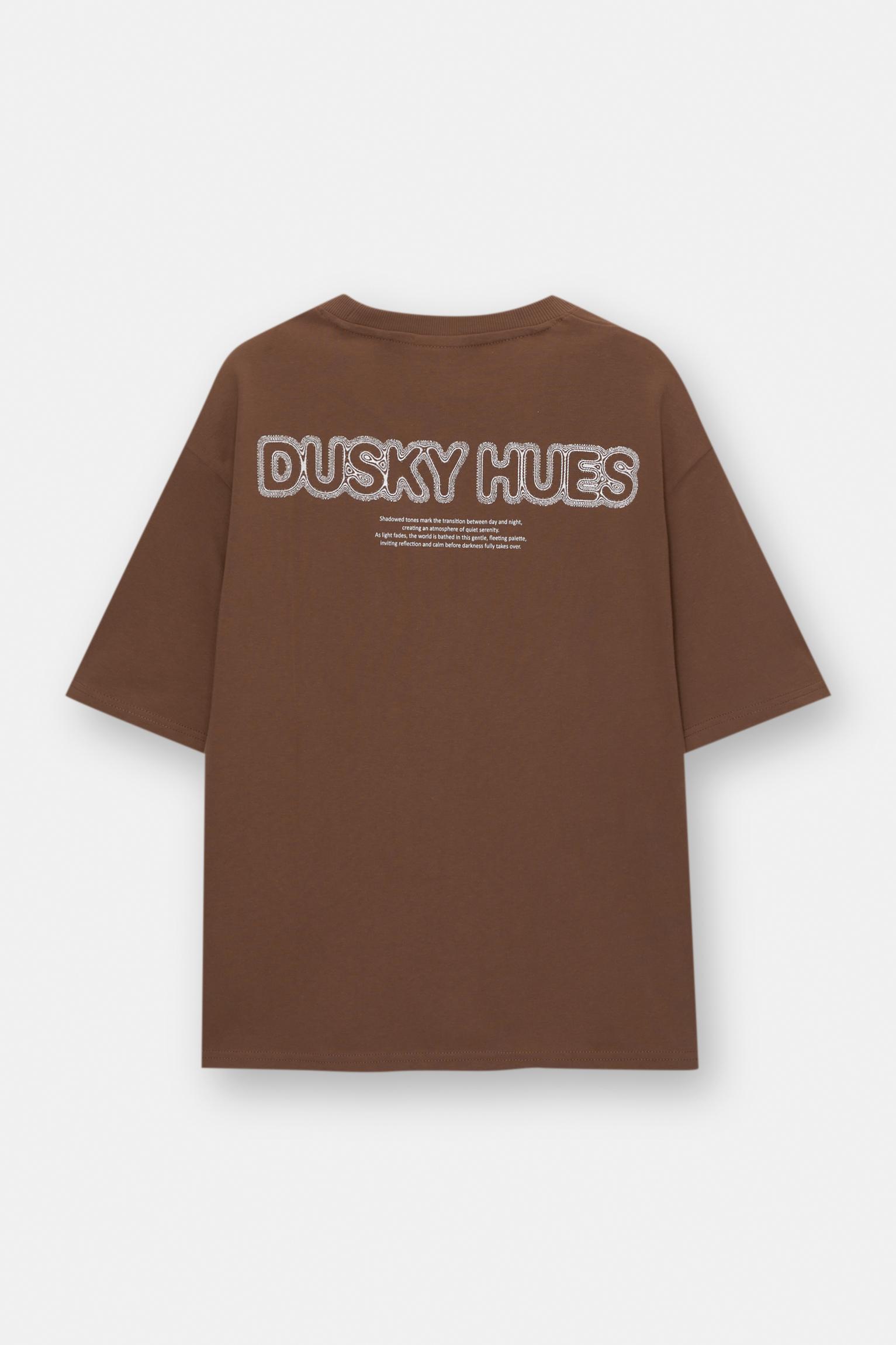 Brown slogan T-shirt Product Image