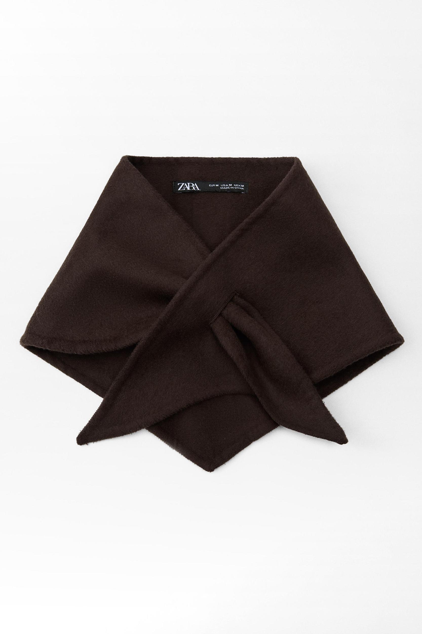 BANDANA WITH WOOL Product Image