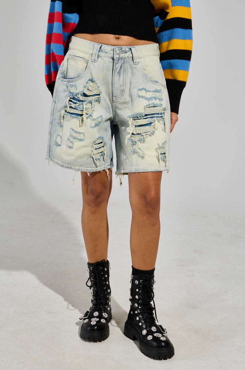 LITE UP DENIM SHORT Product Image