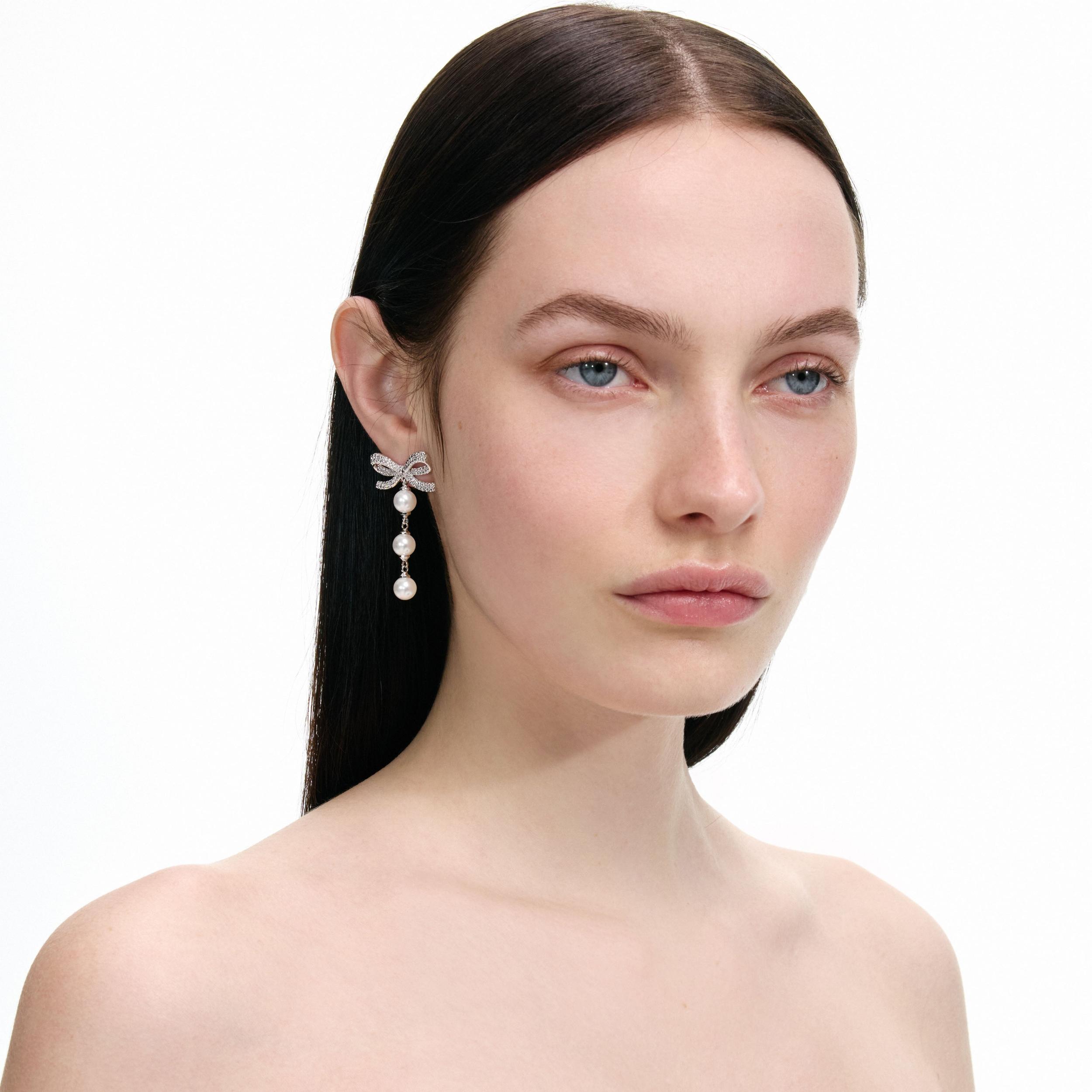 Bow Tiered Pearl Earrings Product Image