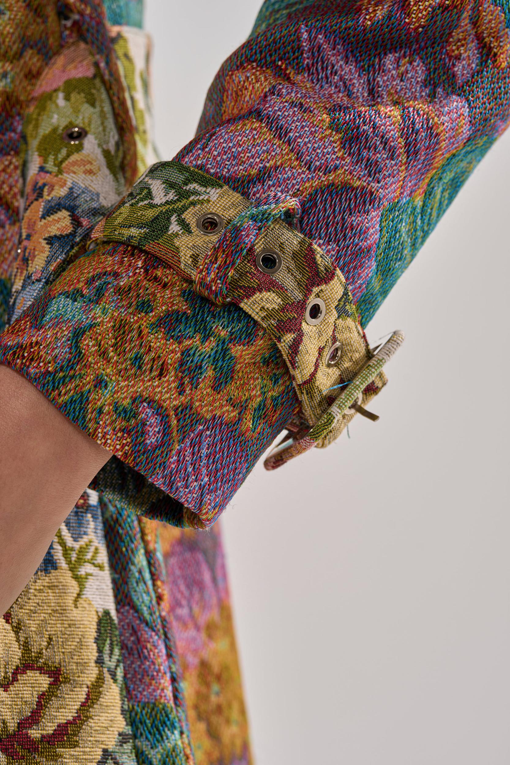 SHOW OFF TAPESTRY TRENCH Product Image