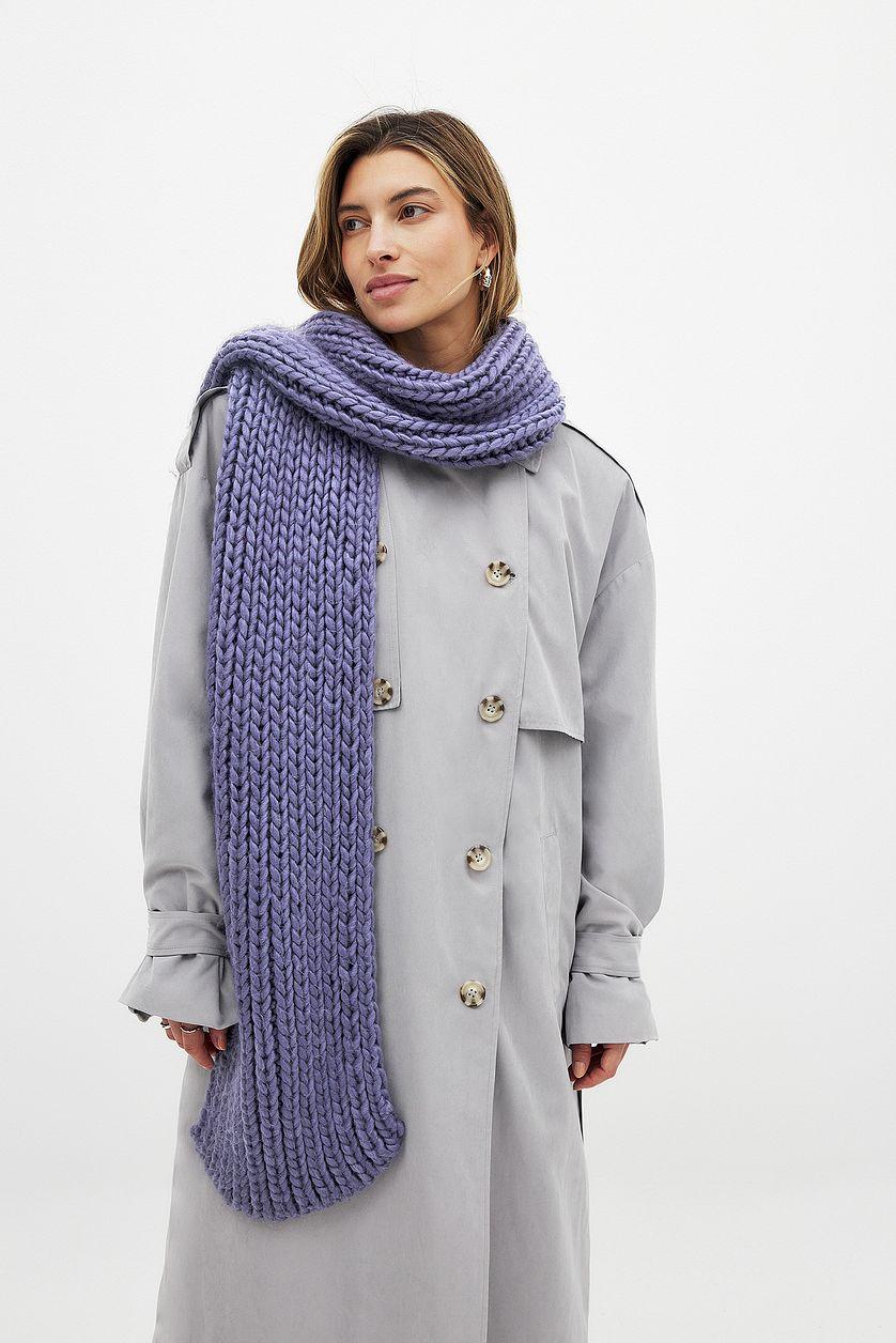 Ultra Chunky Knitted Scarf Product Image