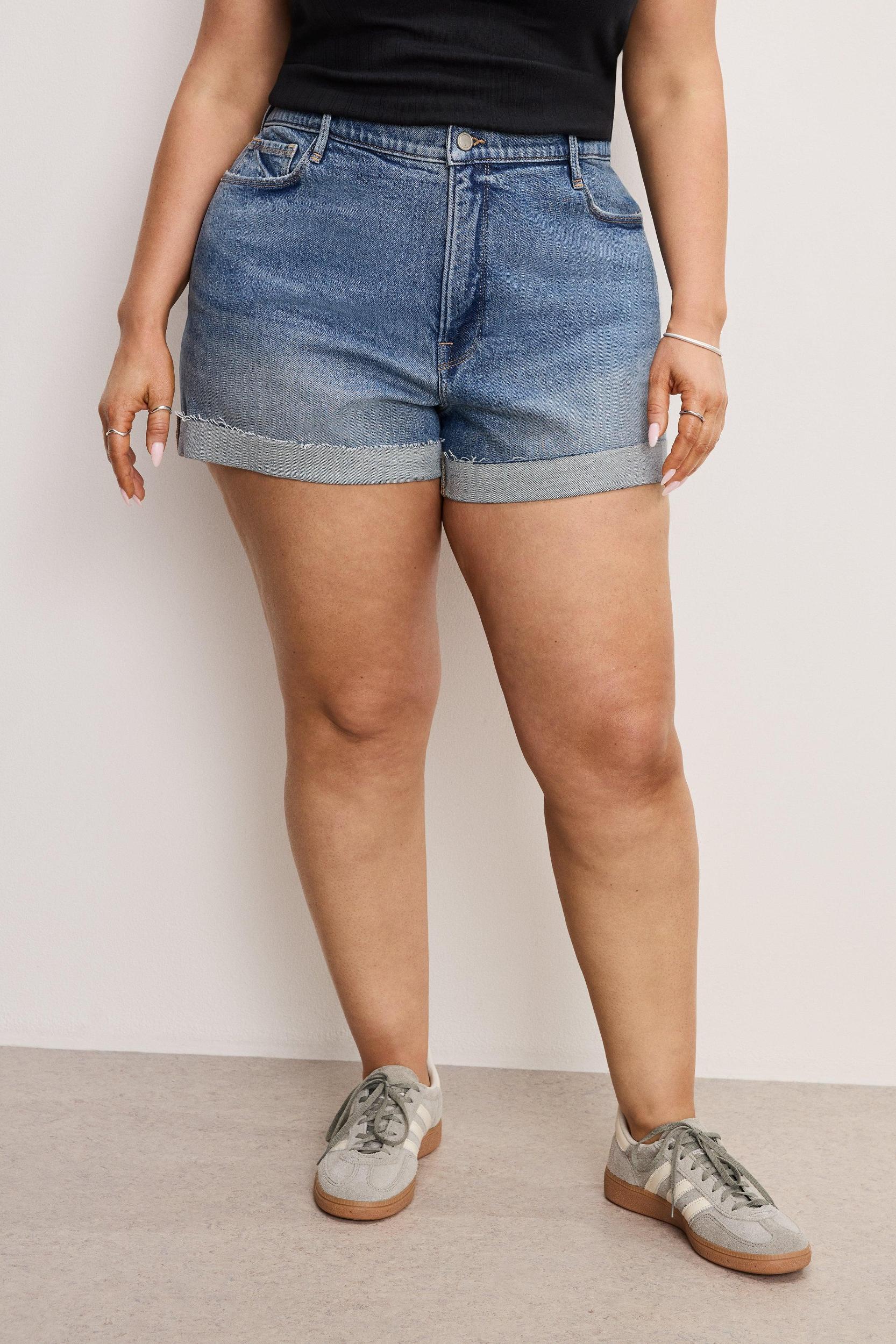 GOOD GIRLFRIEND SHORTS | INDIGO575 Product Image