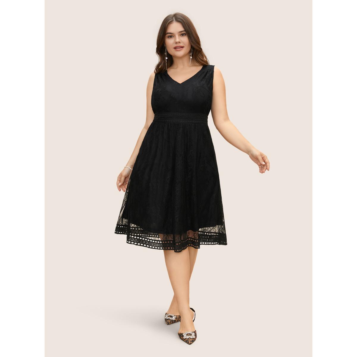 Plus Size Crochet Lace Mesh Pocket Tank Dress Black Women Cocktail Woven ribbon&lace trim V-neck Sleeveless Curvy BloomChic 26/4X Product Image