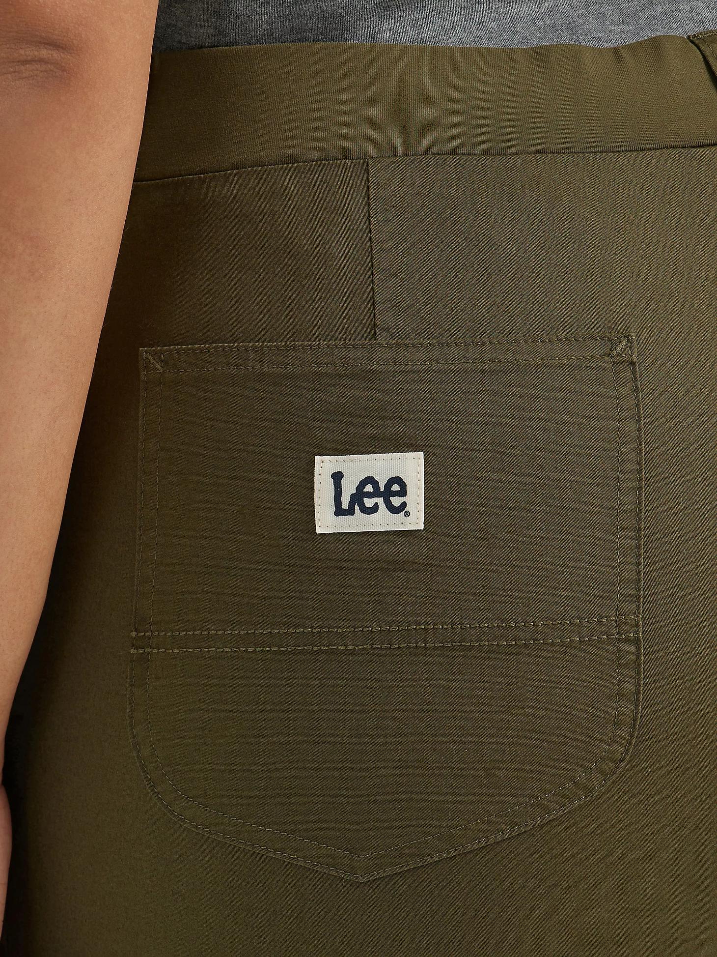 Women's Ultra Lux Comfort with Flex-to-Go Relaxed Fit Utility Skimmer (Plus) | Women's Capris & Crops | Lee® Product Image