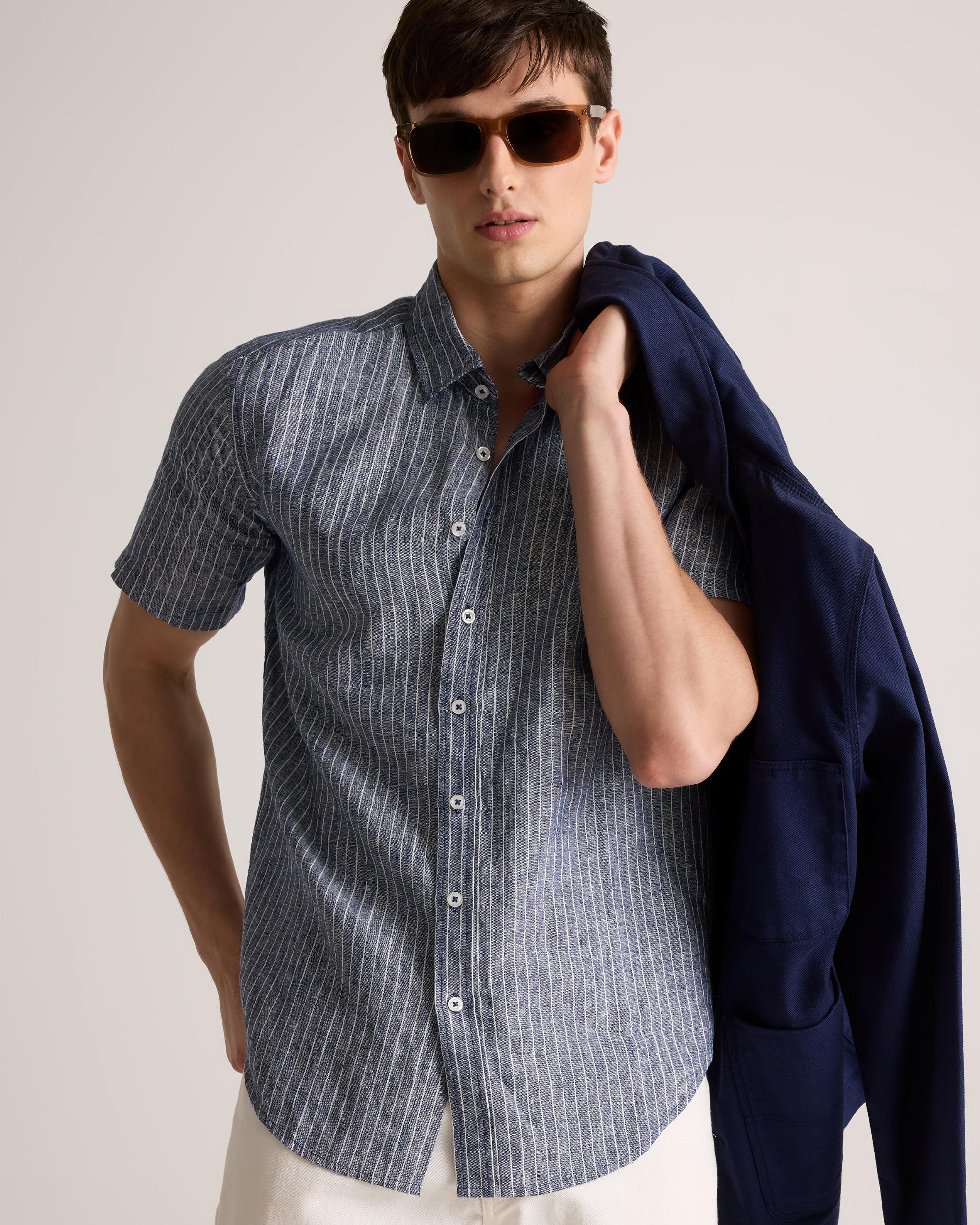 Quince | Men's 100% European Linen Relaxed Short Sleeve Shirt Product Image