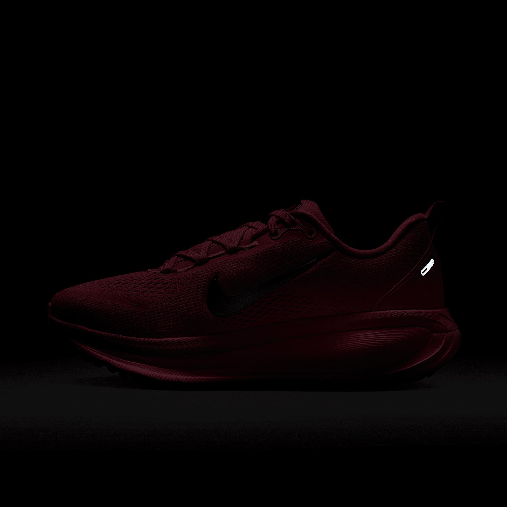 Nike Women's Vomero 18 Road Running Shoes Product Image