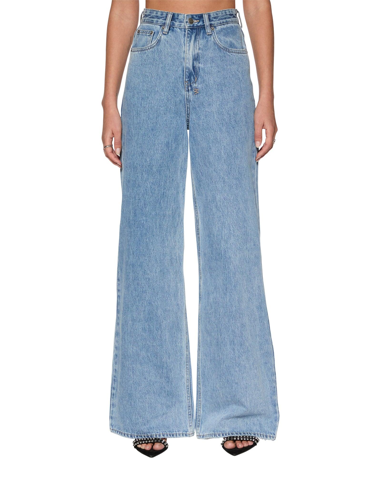 STRIDER AUTHENTIK Female Product Image