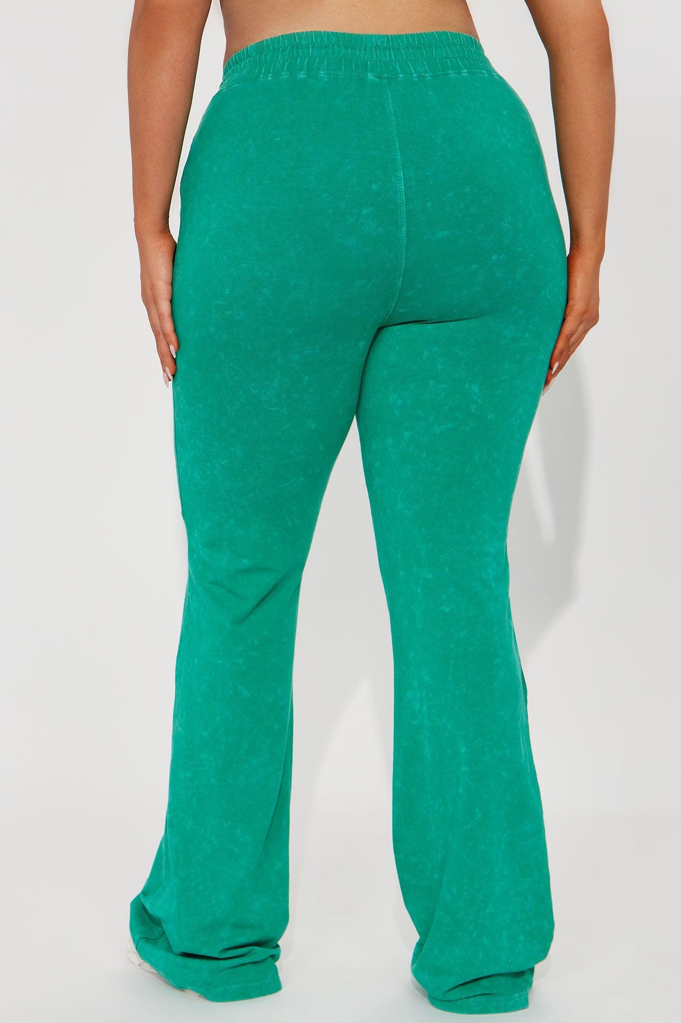 The Hamptons Sporty Flared Pant - Green Product Image