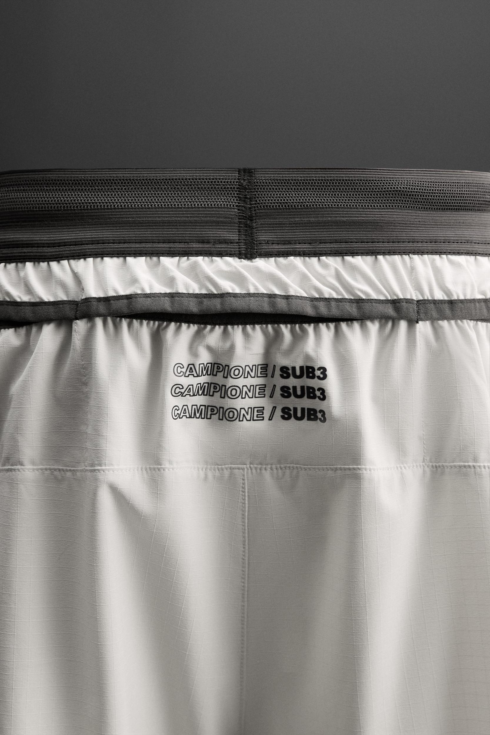 TEXTURED RUNNING SHORTS Product Image