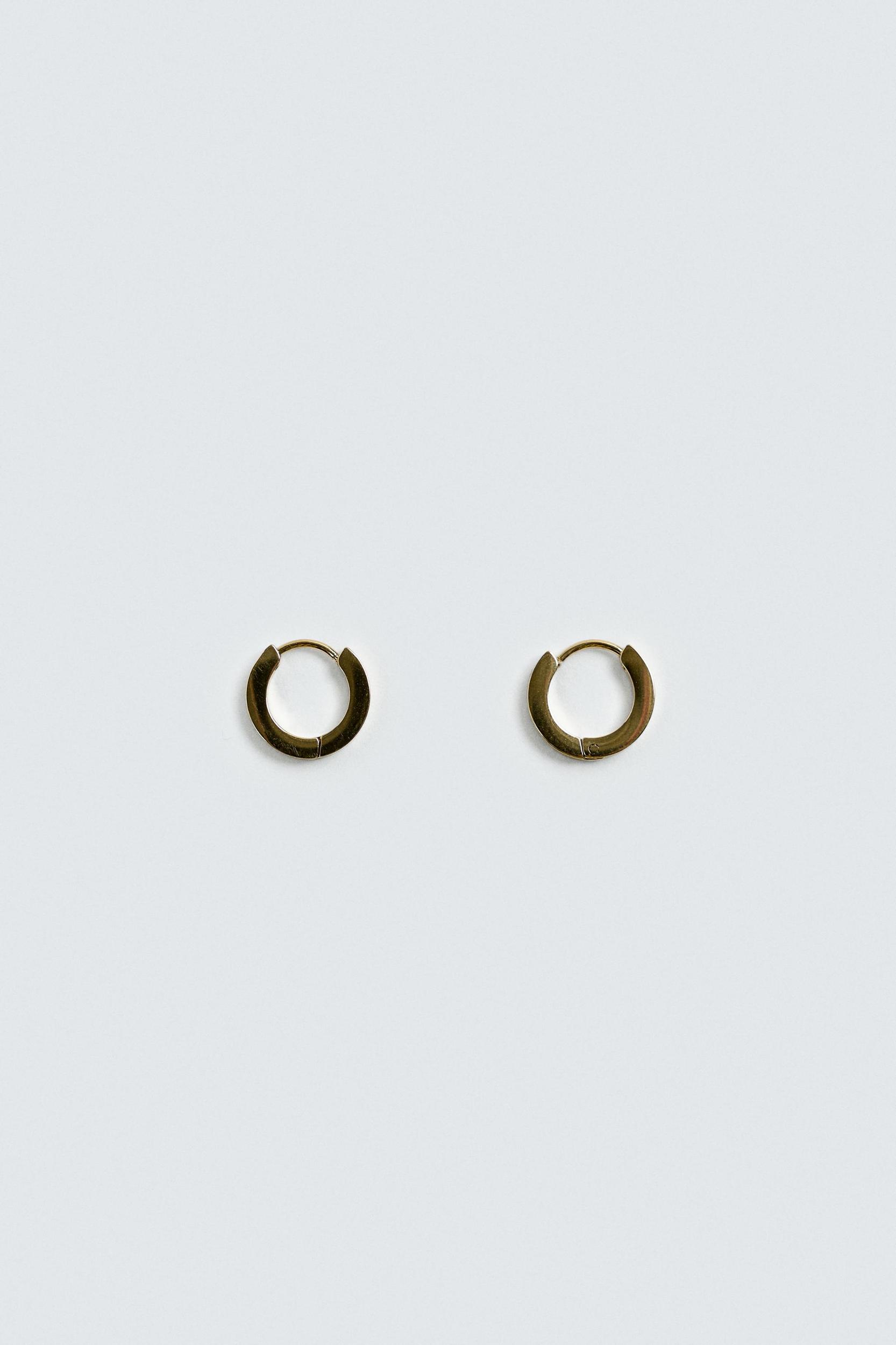 HOOP EARRINGS Product Image