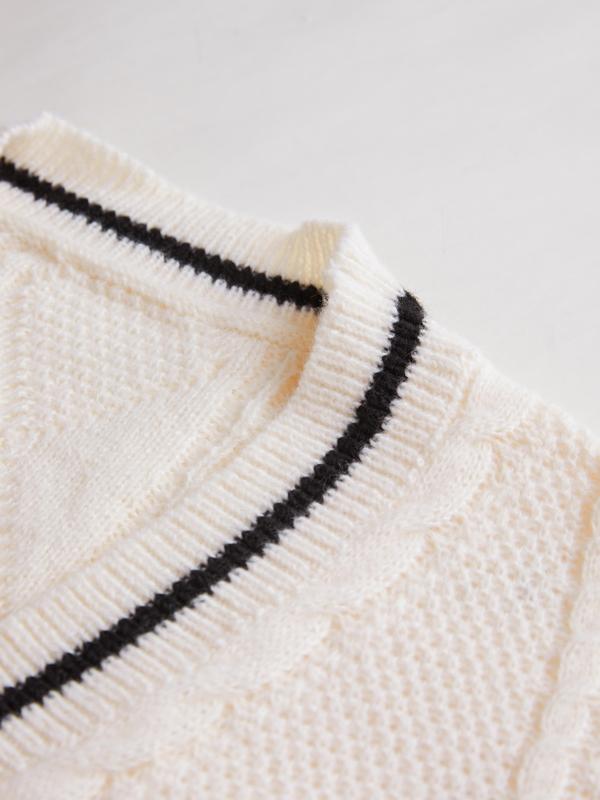Oversize Star Embroidered Cable Knit Cardigan Product Image