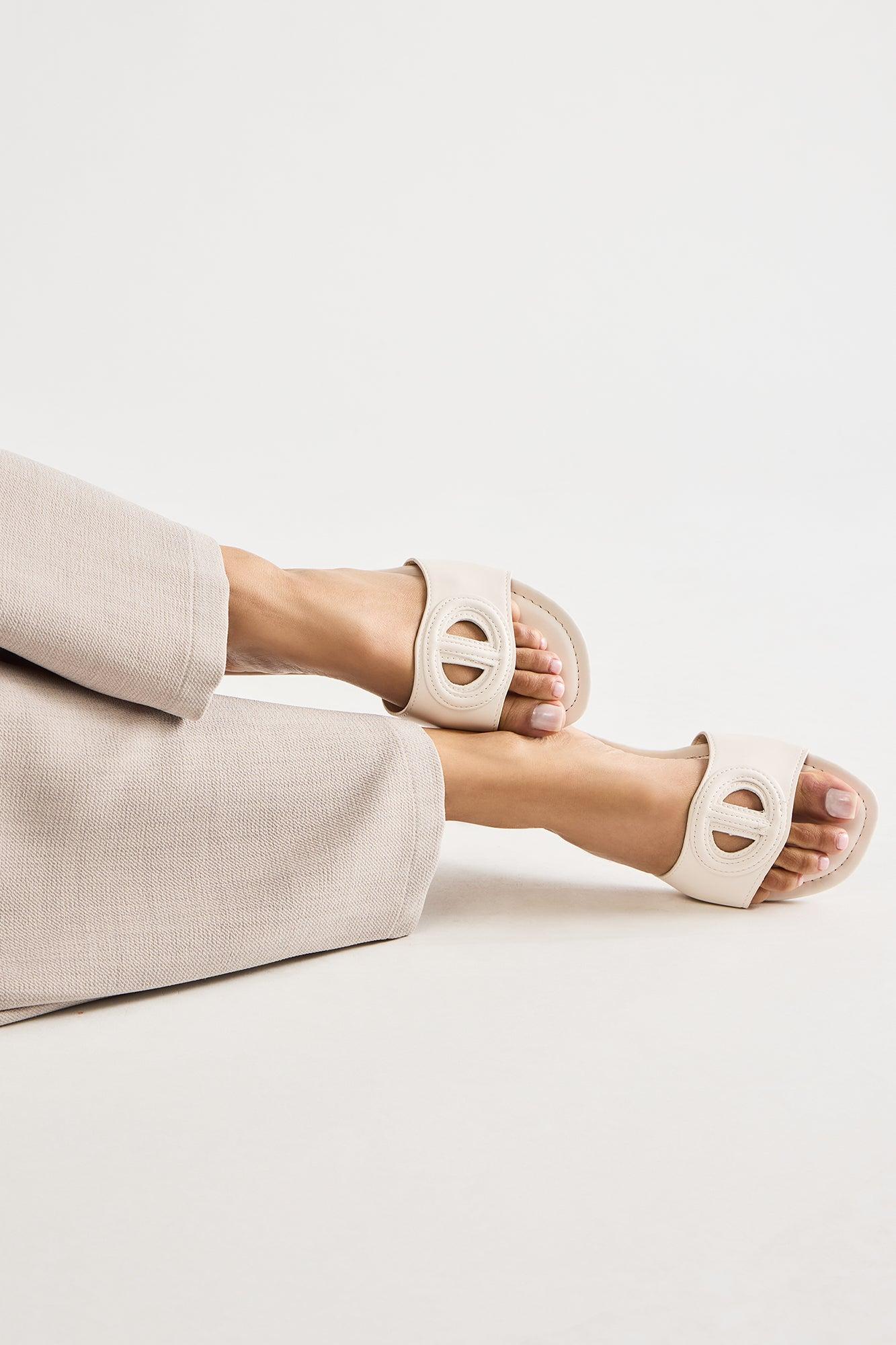 Cody Flat Sandals - Beige Product Image